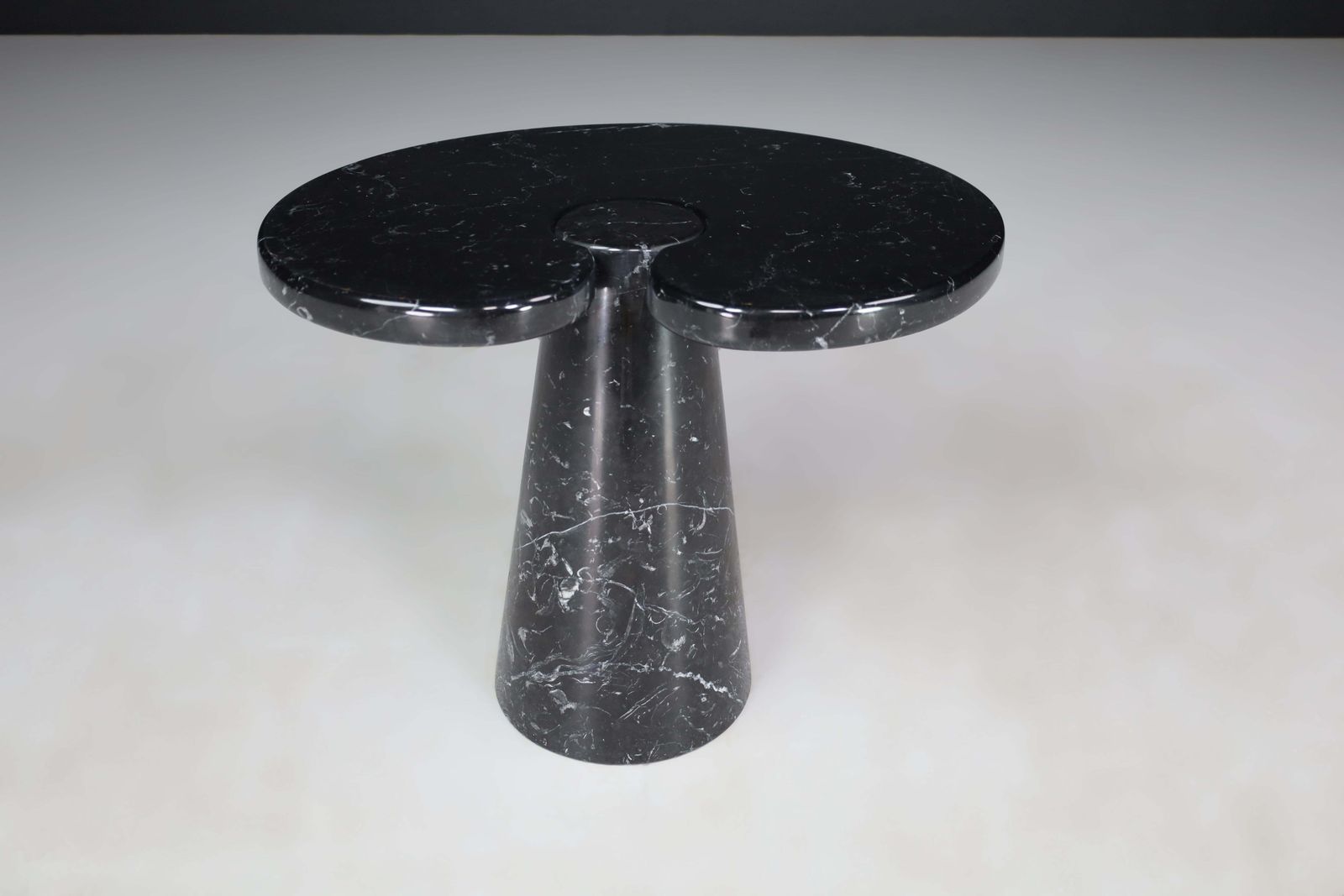 Angelo Mangiarotti Set Of 2 Nero Marquina Marble Consoles For Skipper Italy 1970 photo for sale