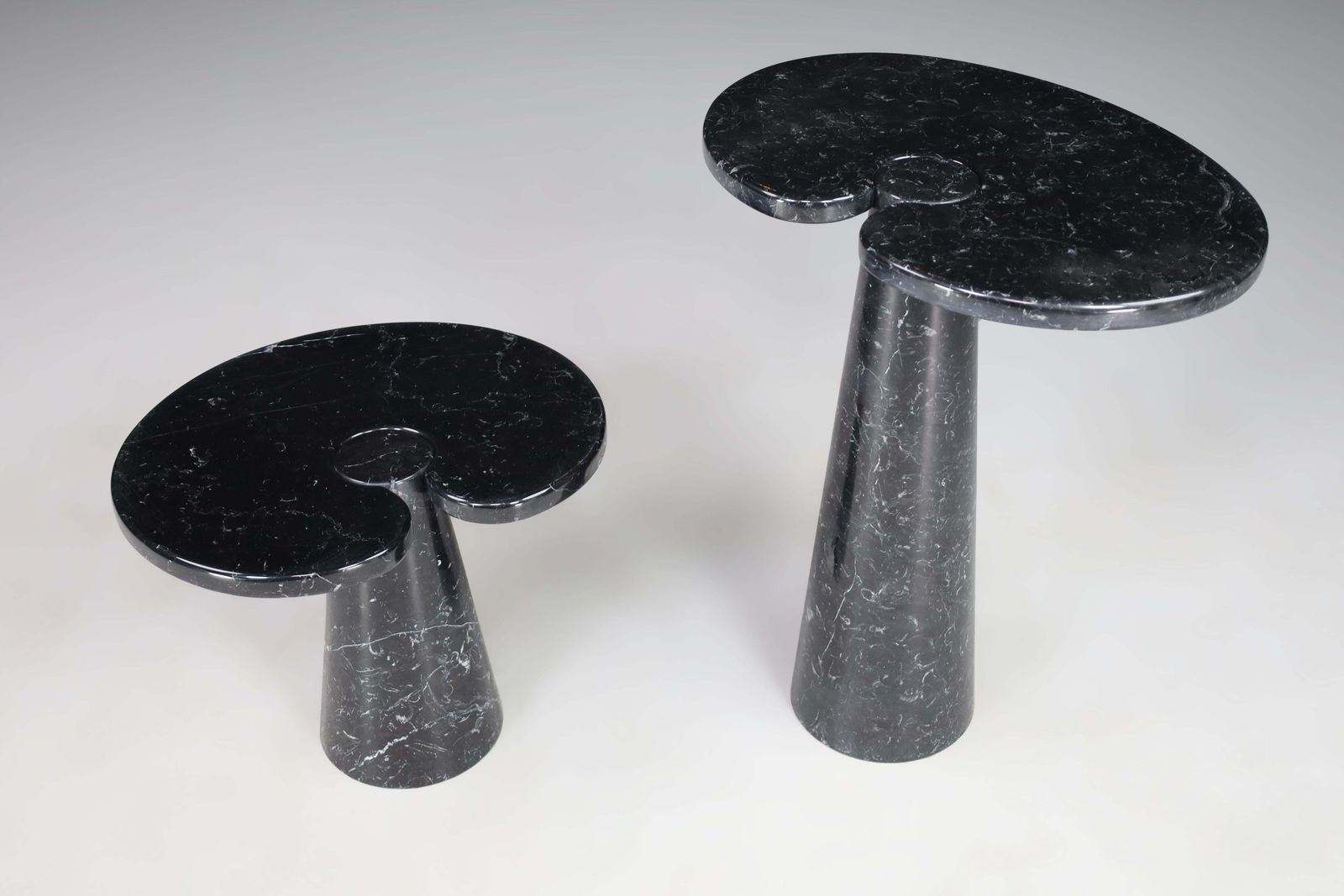 photo furniture Angelo Mangiarotti Set Of 2 Nero Marquina Marble Consoles For Skipper Italy 1970