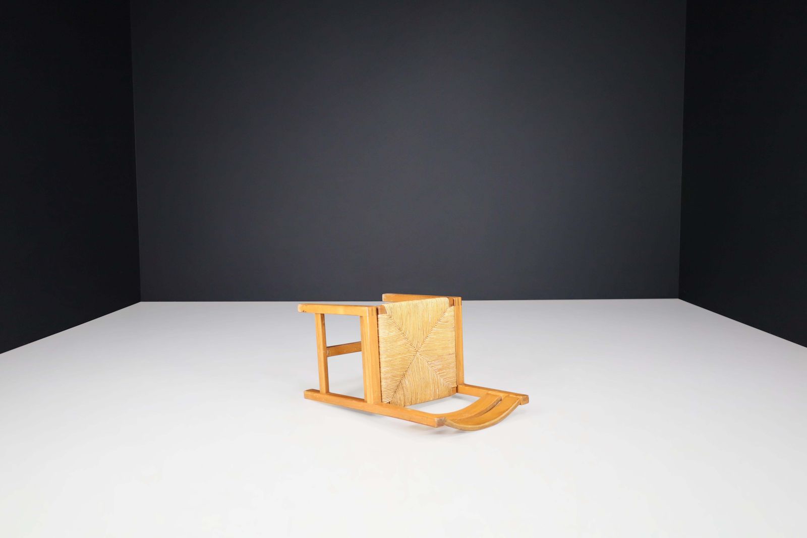 photo vinterior Set Of 4 Mid Century Modern Elm And Rush Dining Chairs By Maison Regain, France
