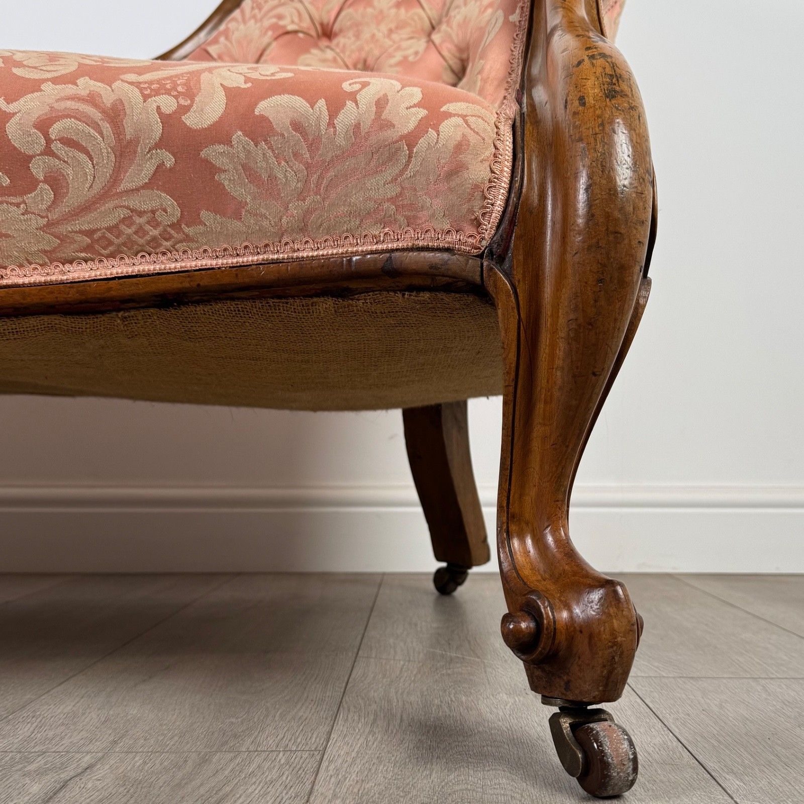 Furniture Antique 19th Century Fine Quality Chaise Lounge In Mahogany photo