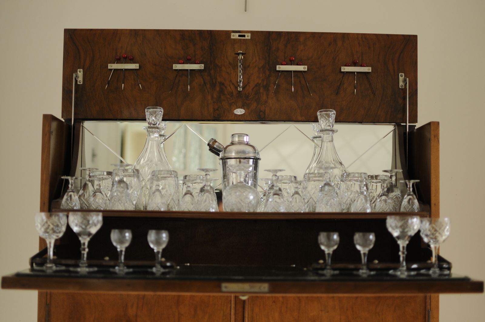 Art Deco Cocktail Cabinet Elegant Wood Veneer With Brass Detailing D43 H117 W89 photo for sale