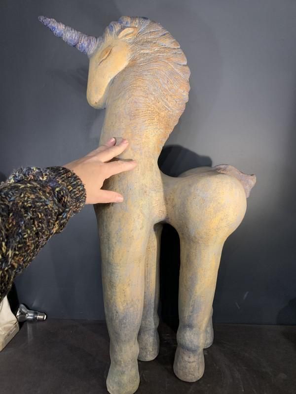 Sculptuur Eenhoorn Licorn Paard In Terracotta Door Katarzyna Nowak photo for sale