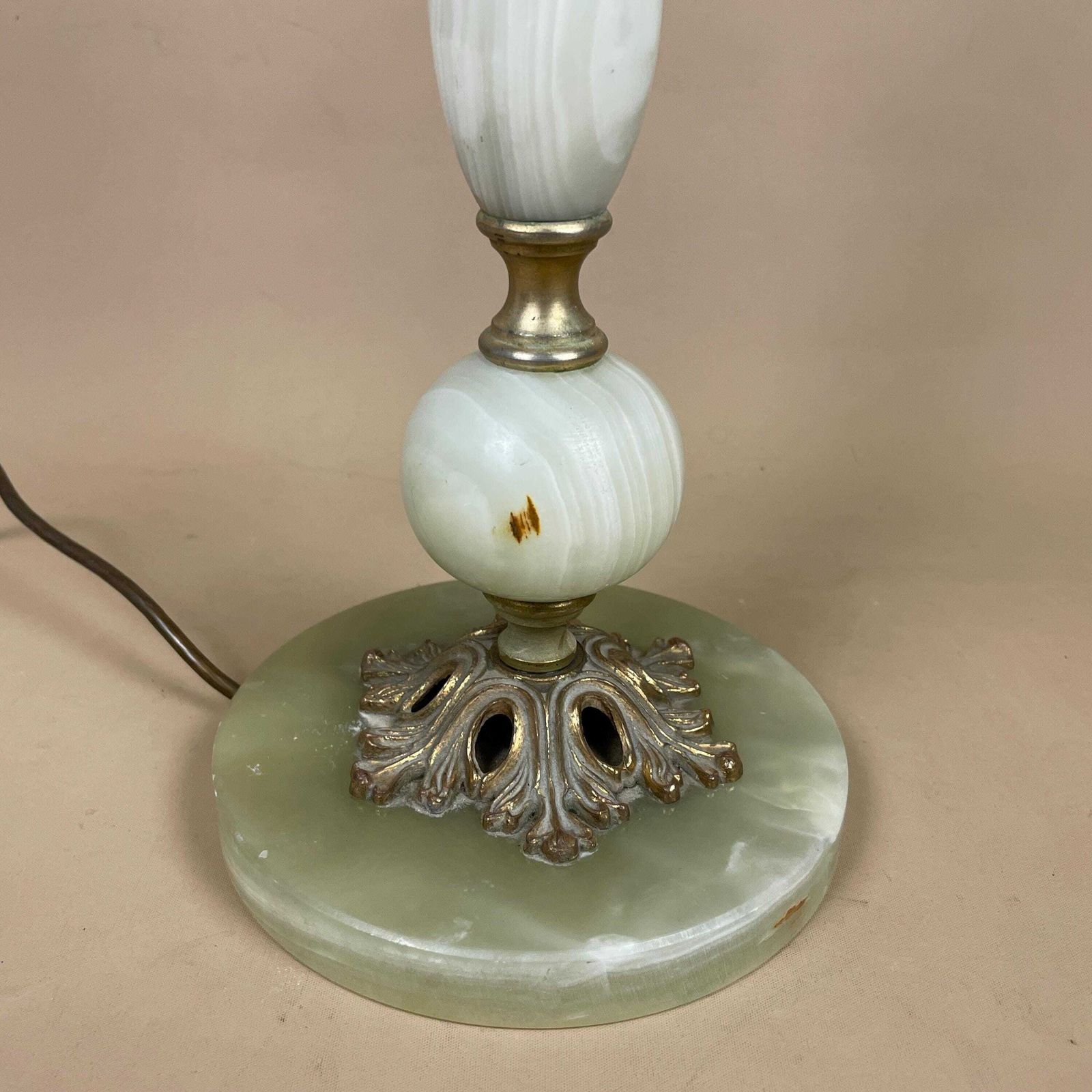 Antique Vintage Marble Stone Lamp Green Light Table Bedside Desk Lamp Colours Natural Patterns Ornate Round Base Onyx Brass Metal Gold photo 89.0
