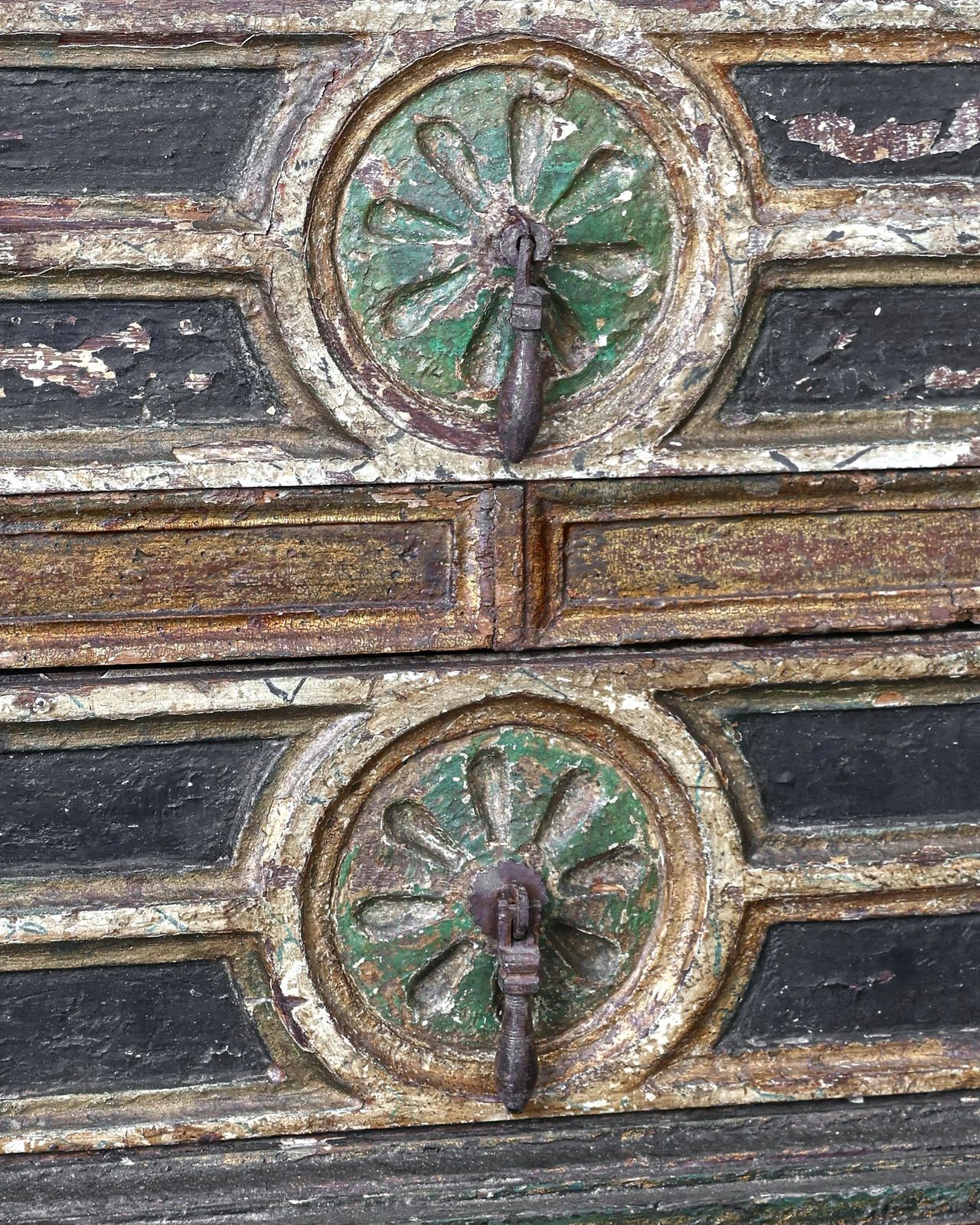Early 18th C. Spanish Gilded & Painted Chest Of Drawers photo buy
