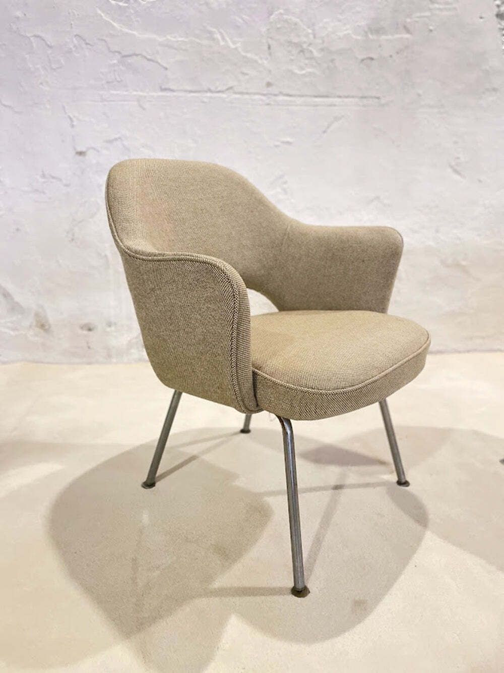 Paar "Executive" Fauteuils Van Eero Saarinen Voor Knoll, Ca. Jaren 1950–1960 photo Meubels