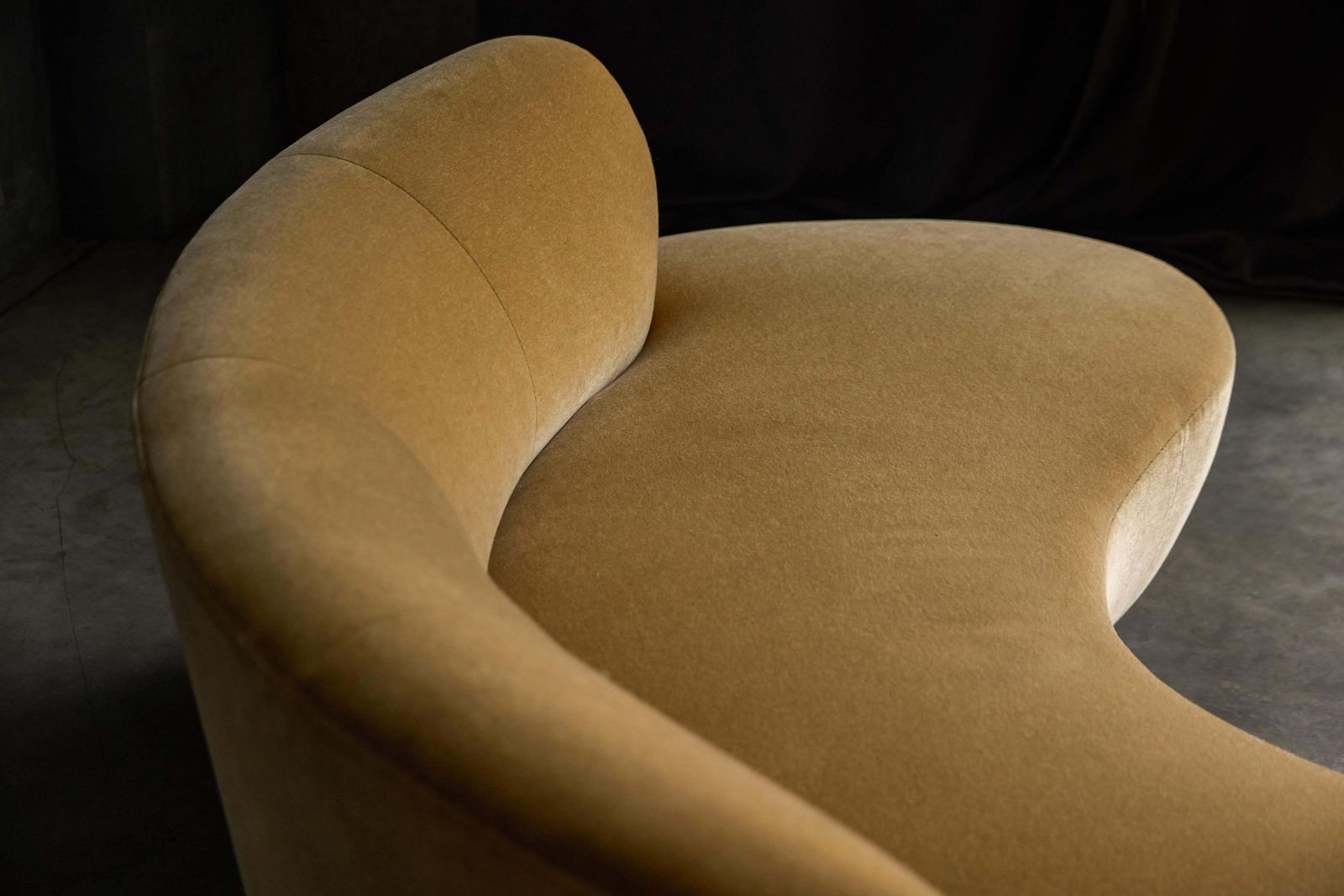 Serpentine Sofa By Vladimir Kagan For Directional, United States, 1980s photo buy