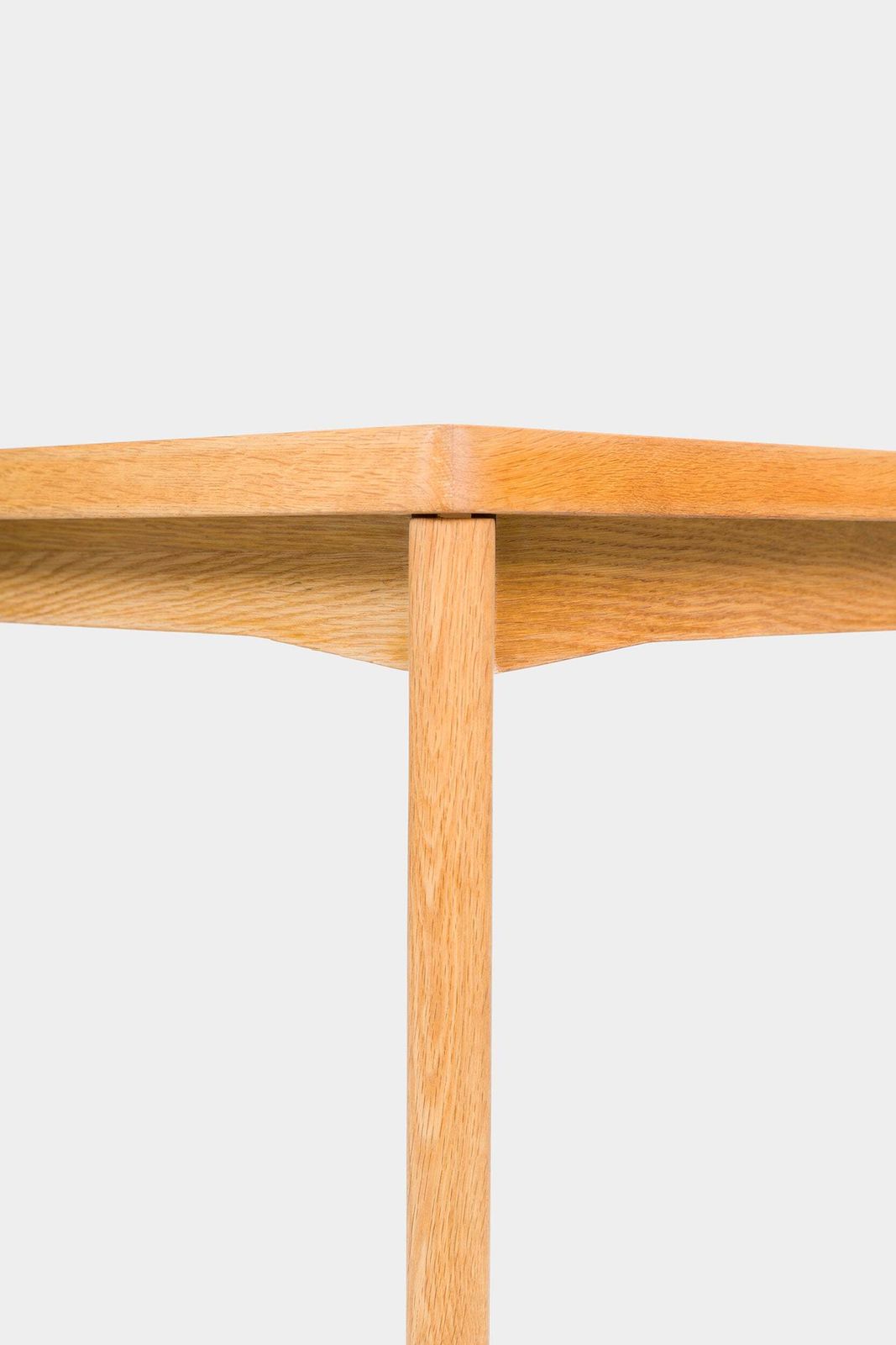 photo vintage Henning Kjaernulf, Vejle Møbelfabrik, Club Table, Sweden, 60s
