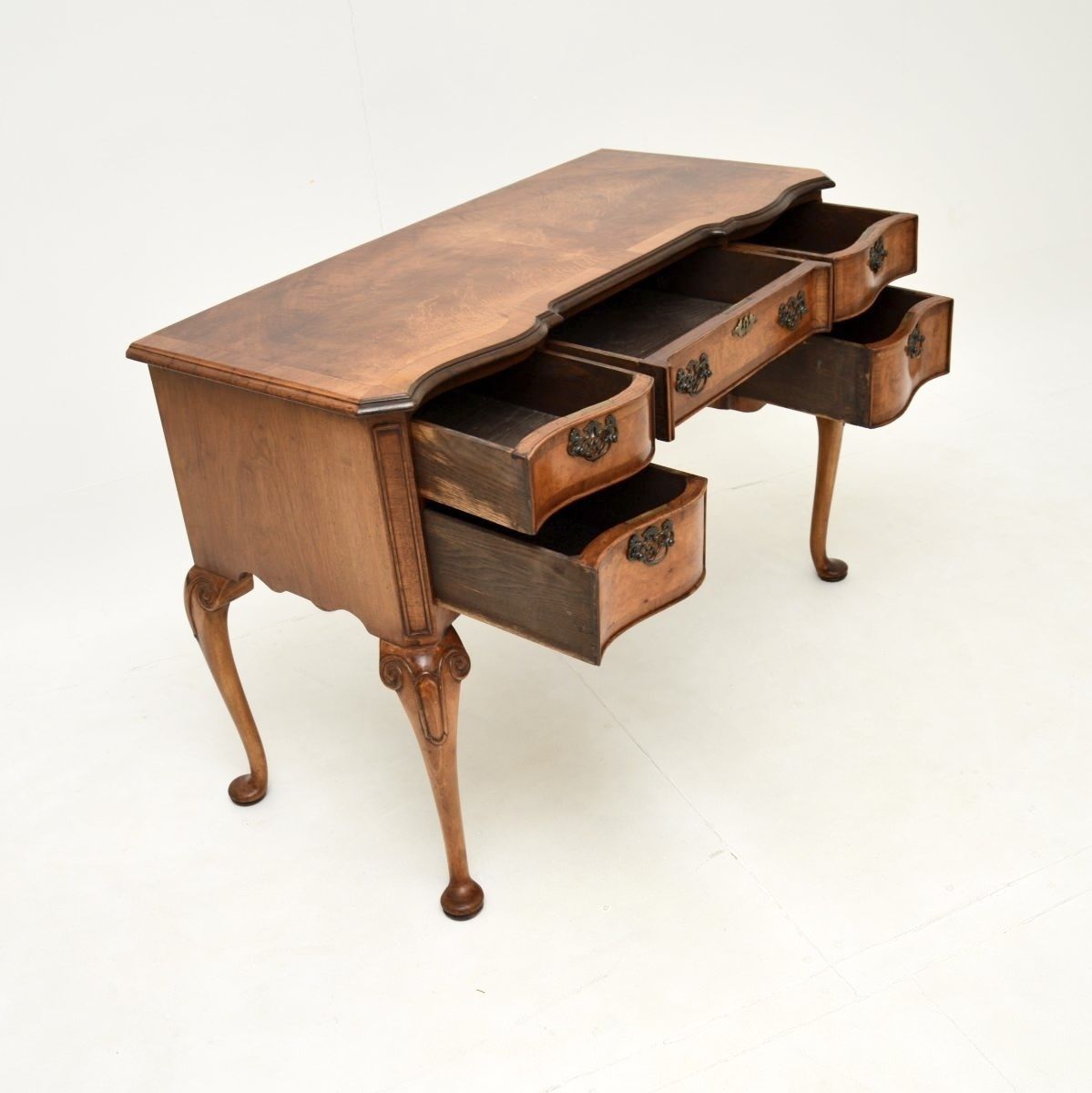 Antique Figured Walnut Queen Anne Style Desk photo vinterior