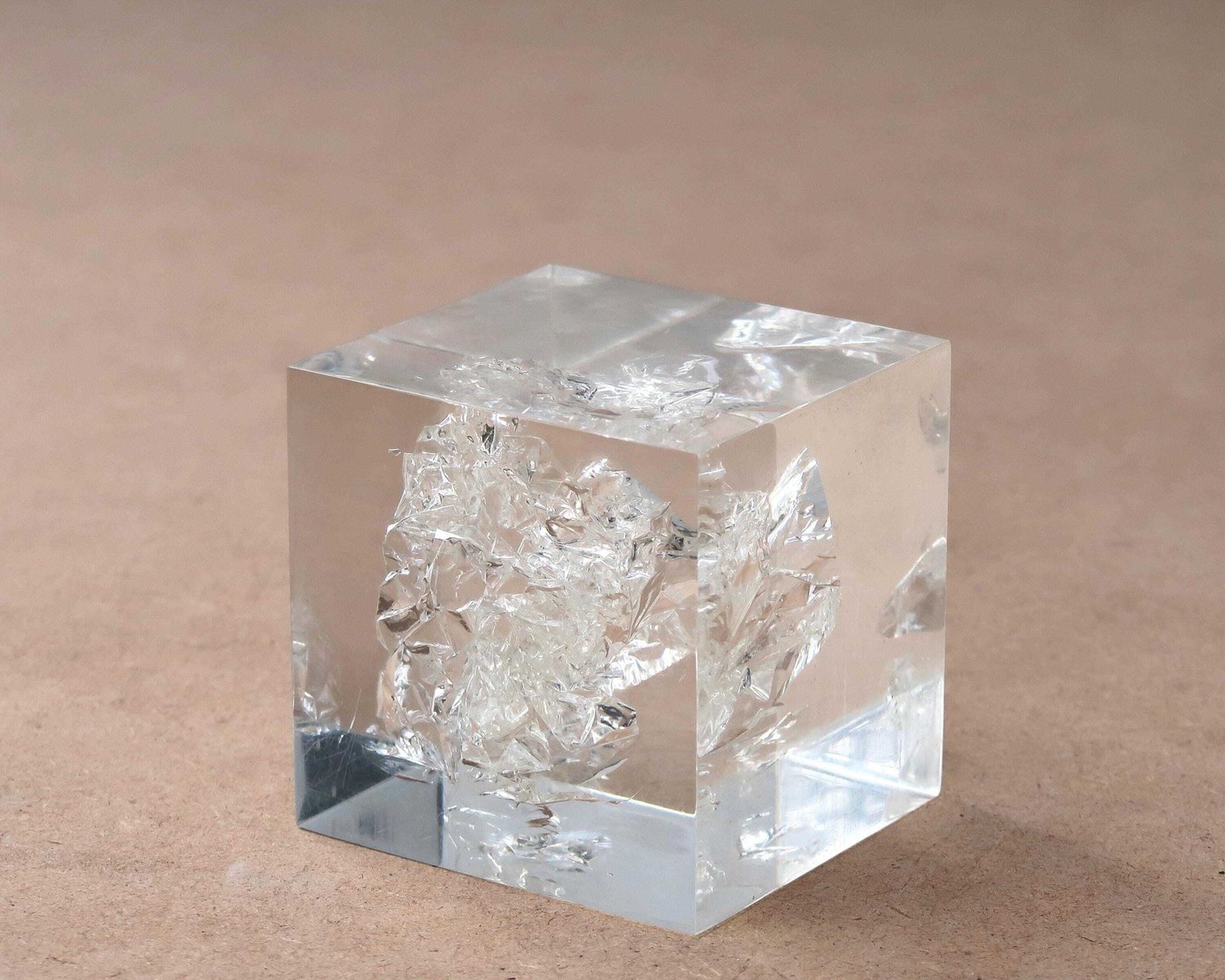 French Minimalist Resin Sculpture With Inclusion, 1970s / Minimalist, Desk Paperweight, Transparent, Art, Home Decor, Pierre Giraudon photo for sale