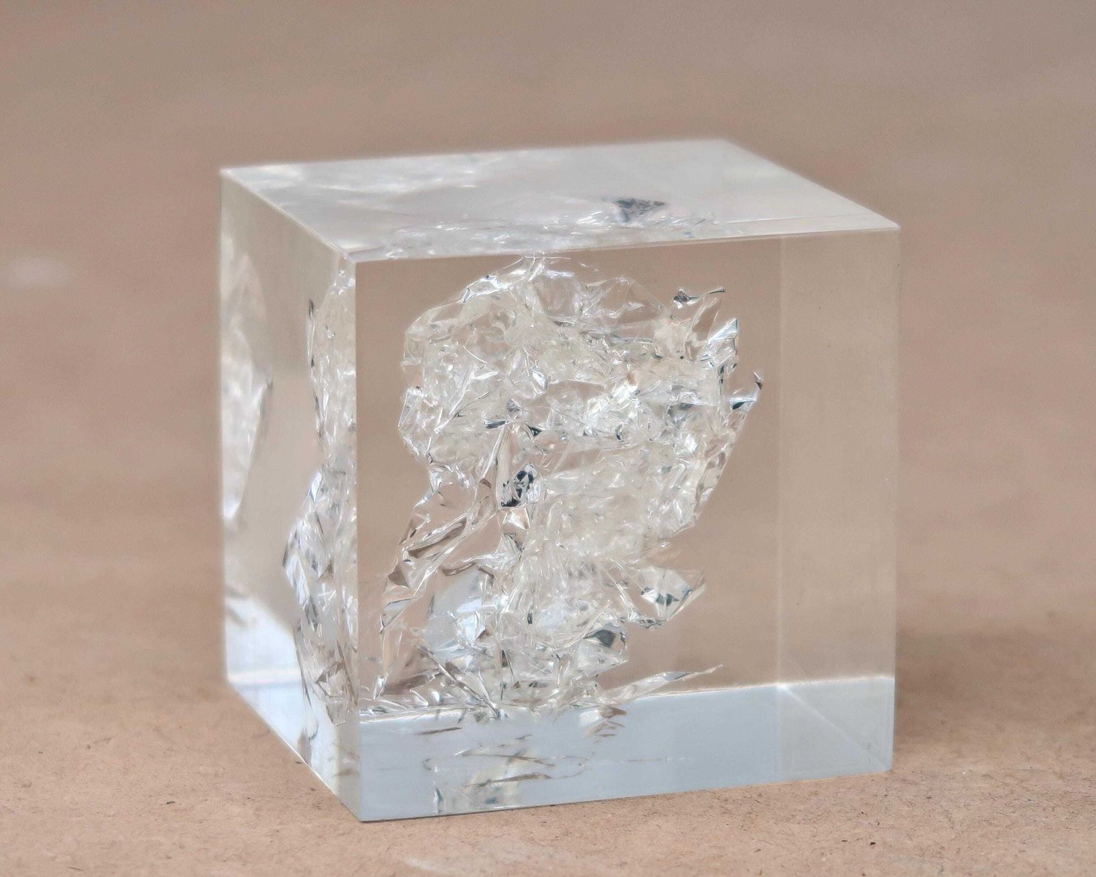 French Minimalist Resin Sculpture With Inclusion, 1970s / Minimalist, Desk Paperweight, Transparent, Art, Home Decor, Pierre Giraudon photo 188.0