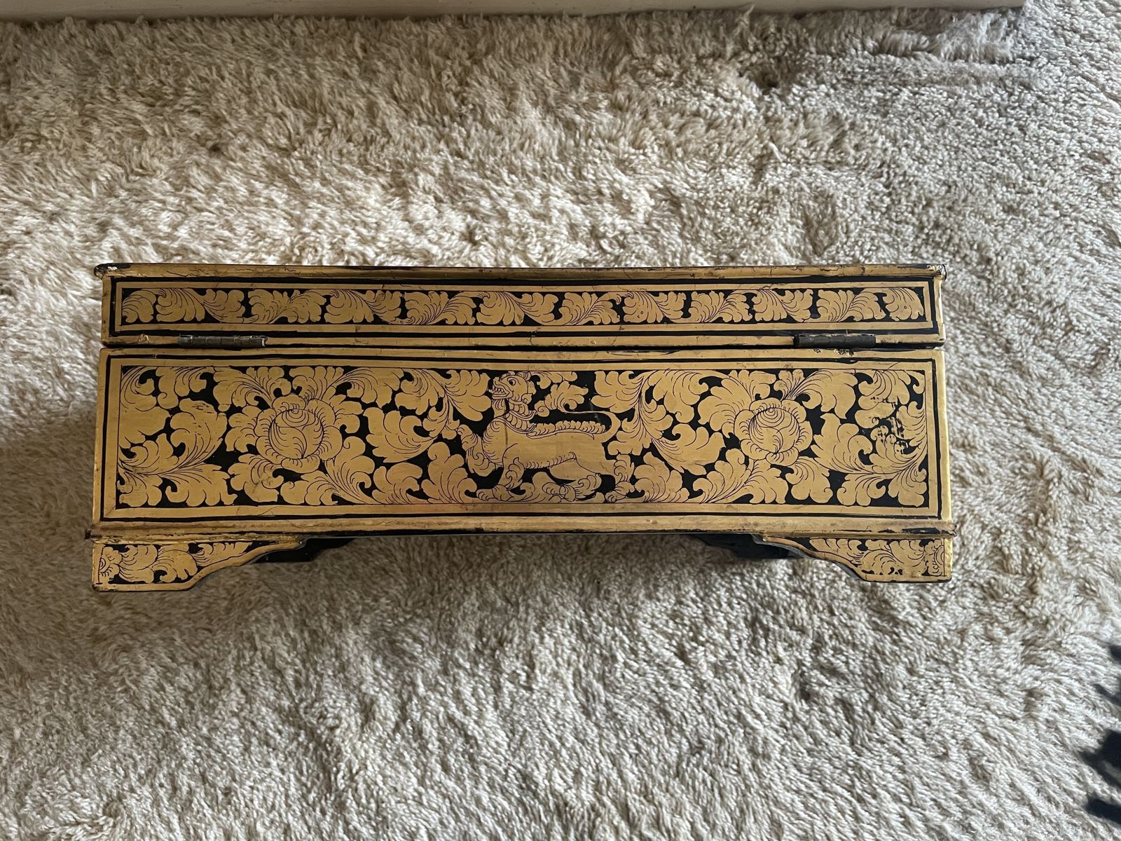 Burmese Gilt Lacquer Box With Four Cups And Key, 20th Century photo 350.0