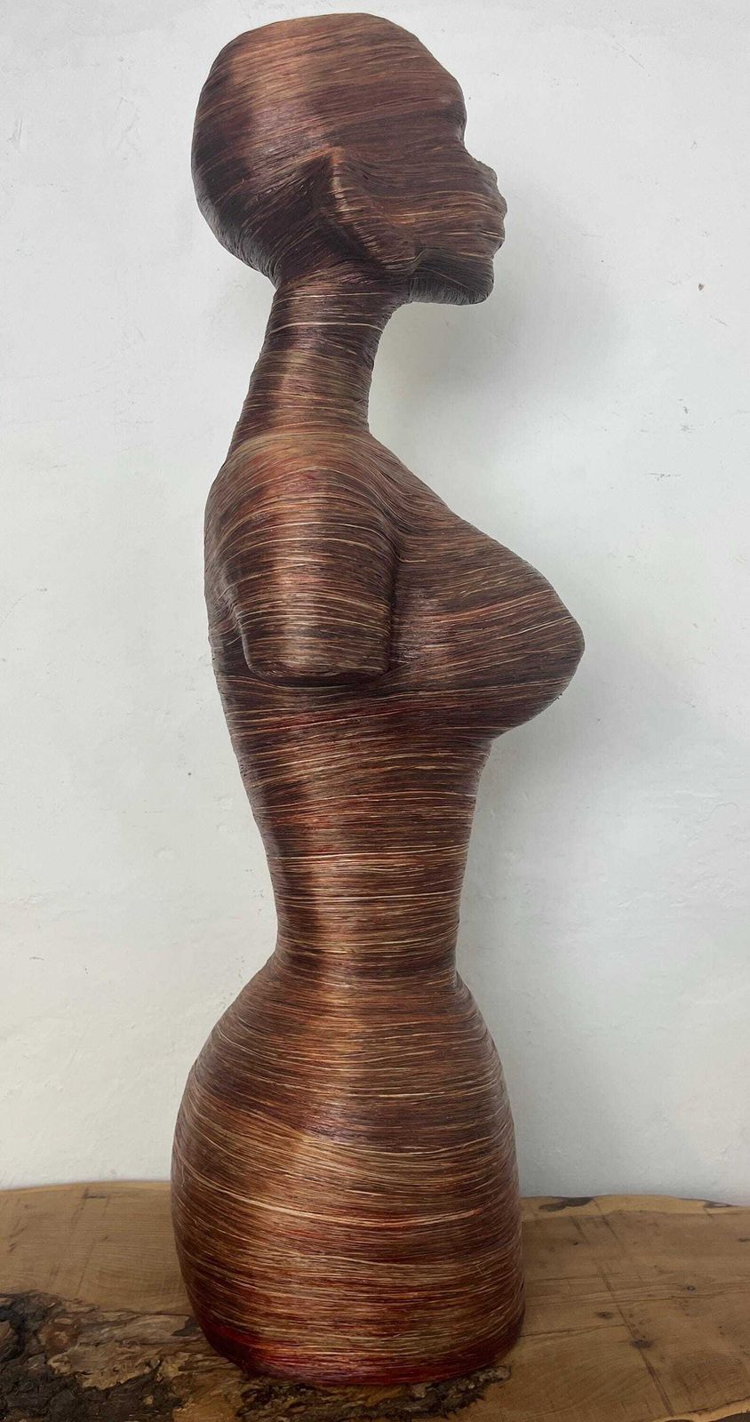 Large Abstract Contemporary Lady Sculpture, Rattan Fibre Figure, Lara Brown Designer Art photo vinterior