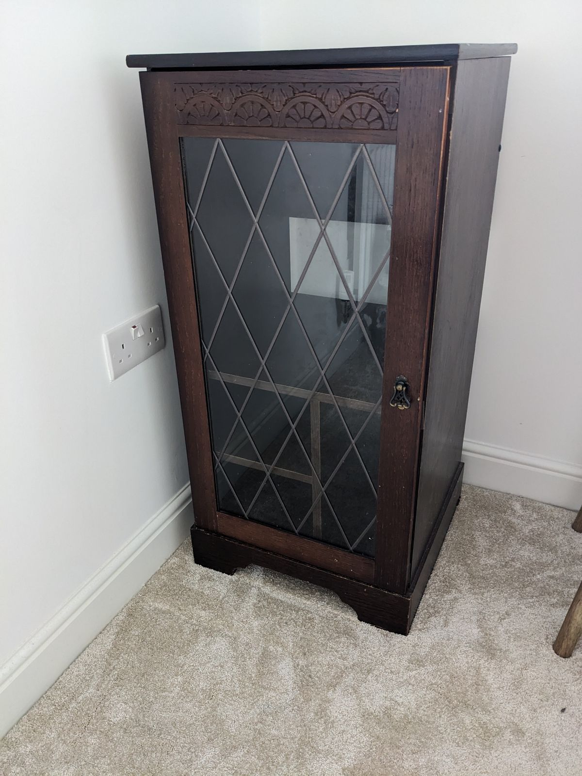 Tudor Style Glass Unit (New Plan Furniture Ltd)