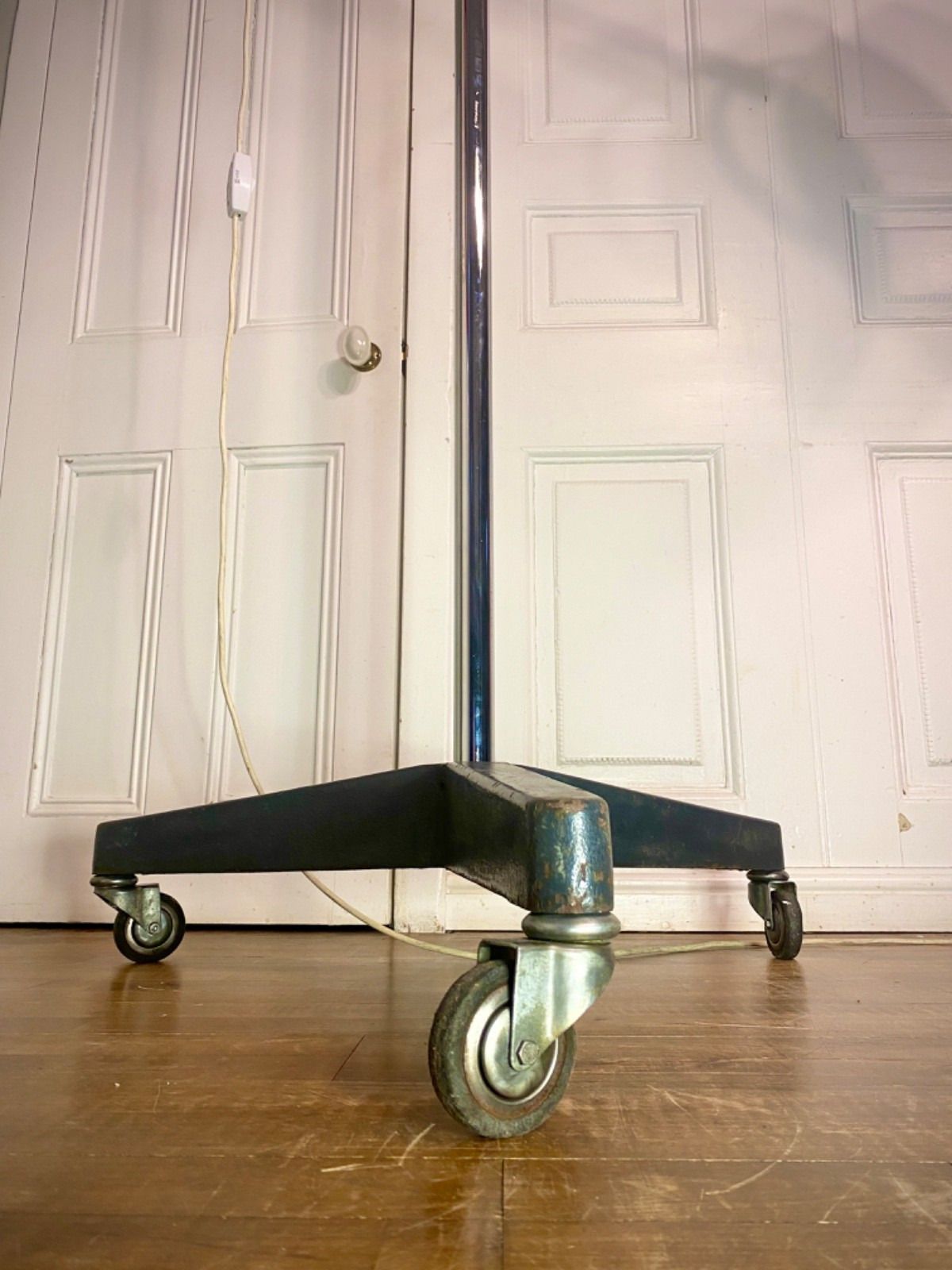 photo buy Super Cool Mid Century Chrome Aluminium Operating Theatre Floor Lamp Boom Light.