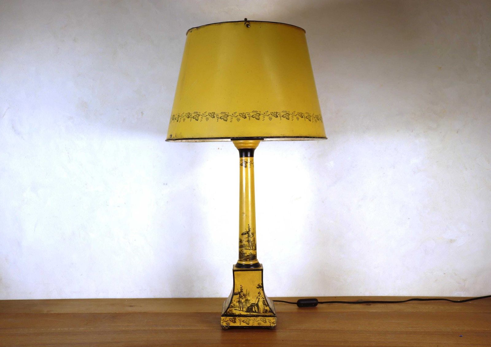 Original Italian Mid Century Tole / Metal Table Lamp (St.254)