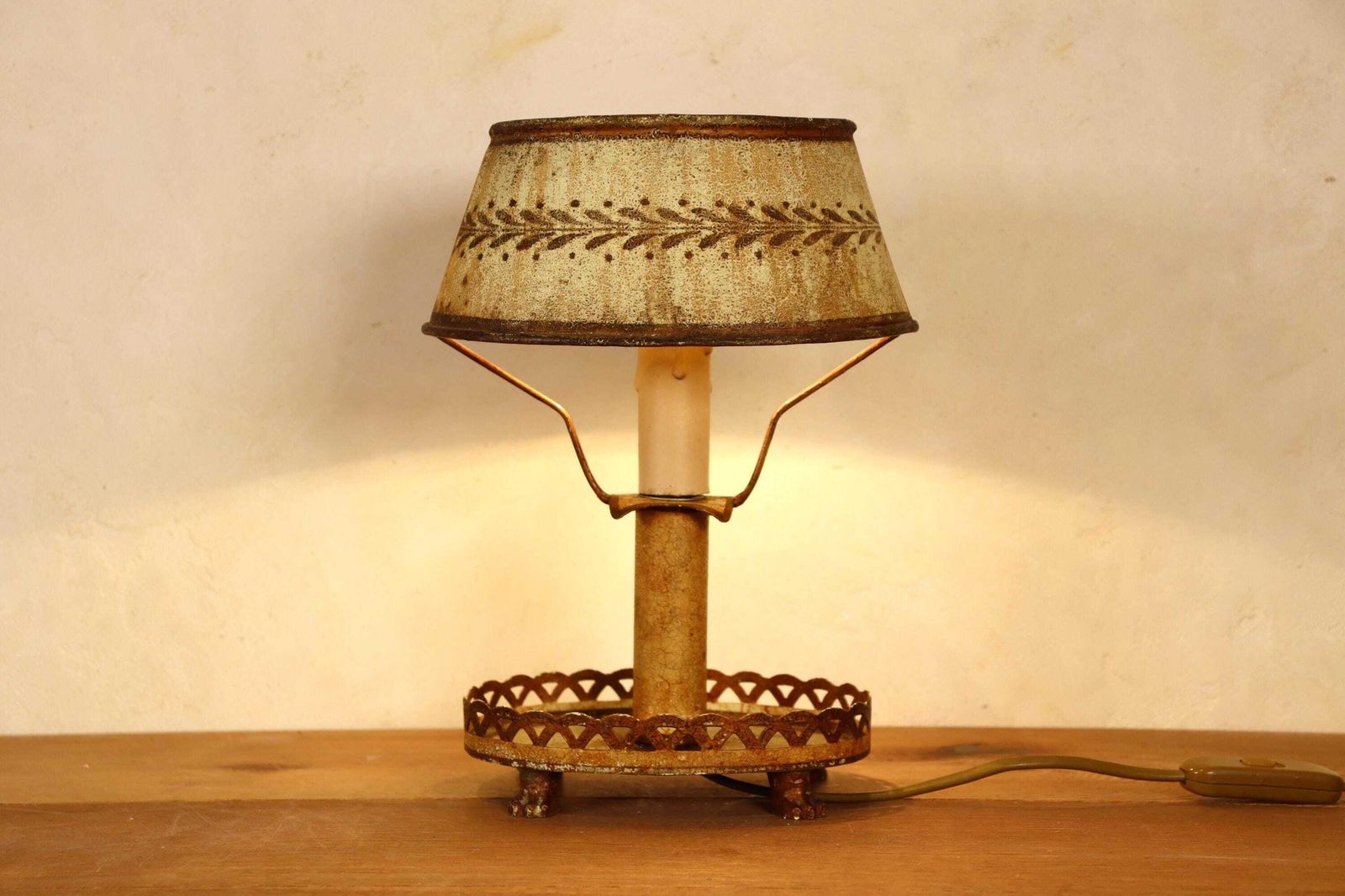 Original Italian Mid Century Patinated Tole / Metal Table Lamp (St.240) photo furniture