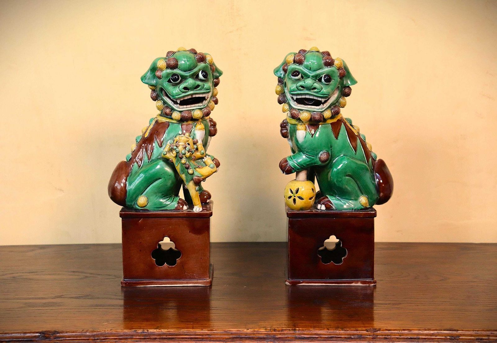 Antique Sancai Foo Dogs, 19th Century Buddhist Lions Pair (St.267)