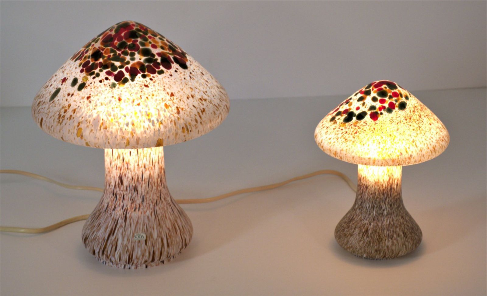 Swedish Artglass Mushroom Shaped Table Lamps By Monica Backström For Kosta Boda, 1970s, Set Of 2 photo vinterior