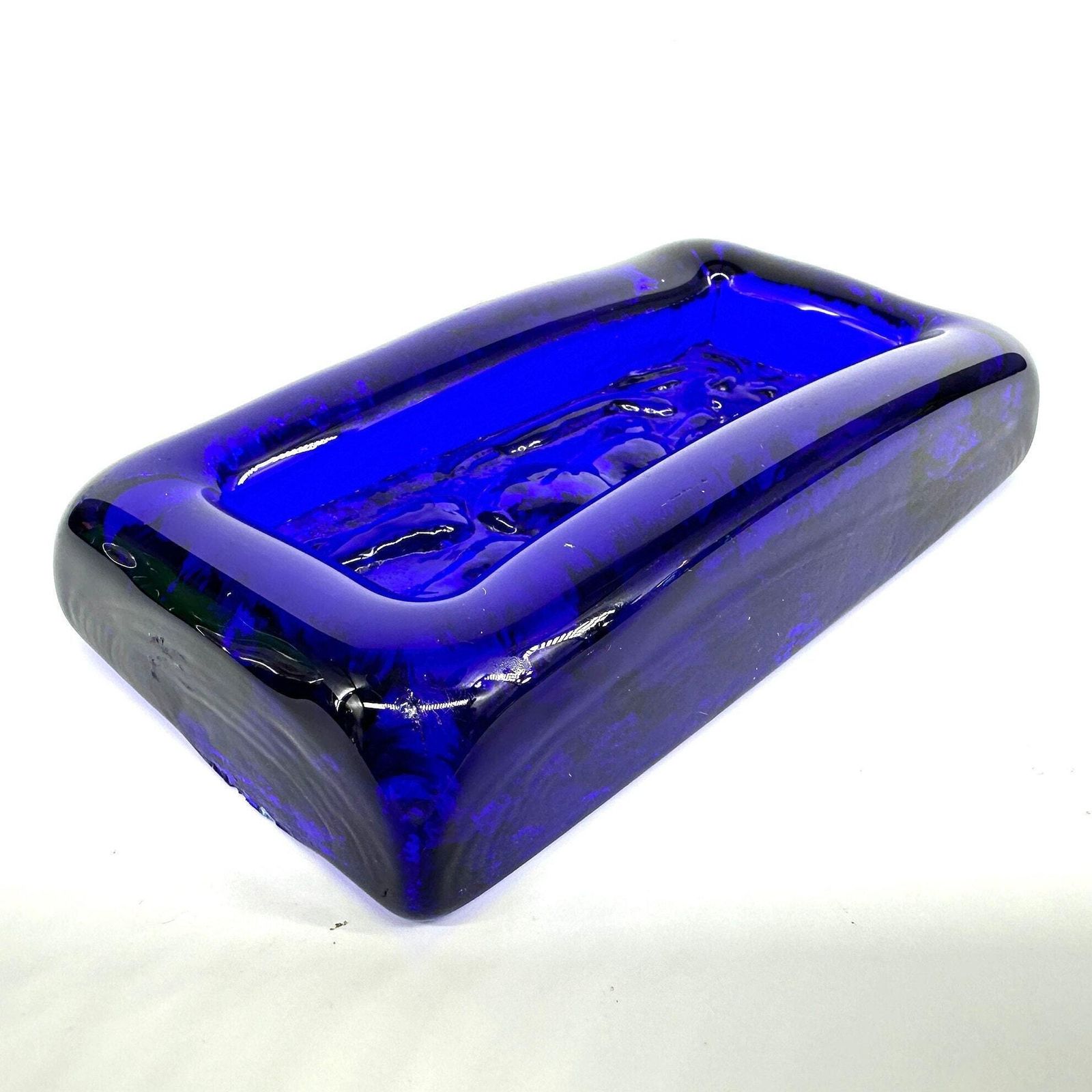 Scandinavian Art Glass – Erik Höglund For Kosta Boda, Cobalt Blue Nude Design photo Home Decor