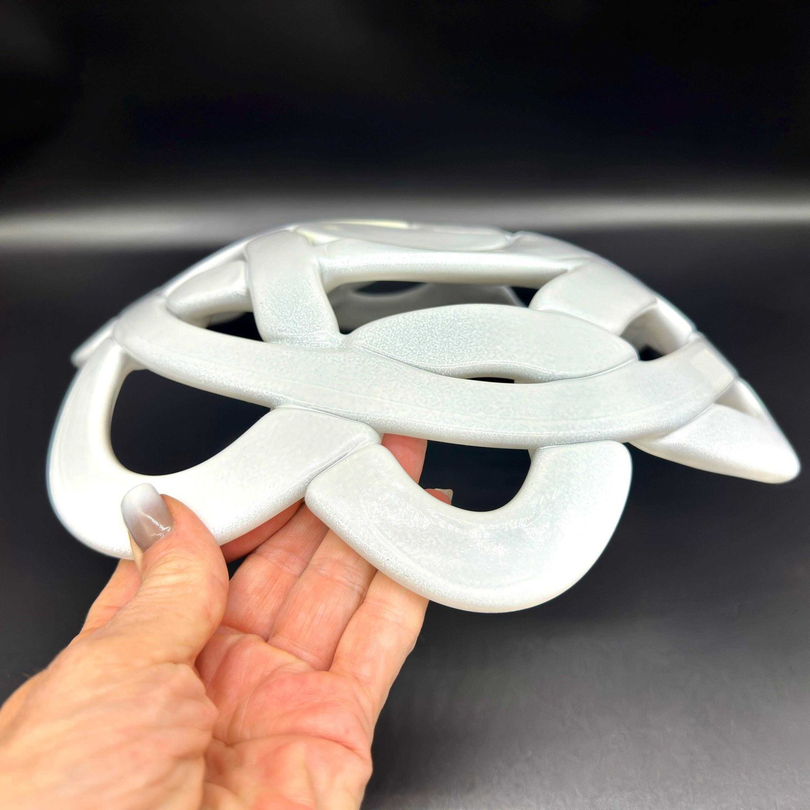 Kosta Boda White Glass Basket Bowl – Anna Ehrner Art Glass Centrepiece, Sweden photo vinterior