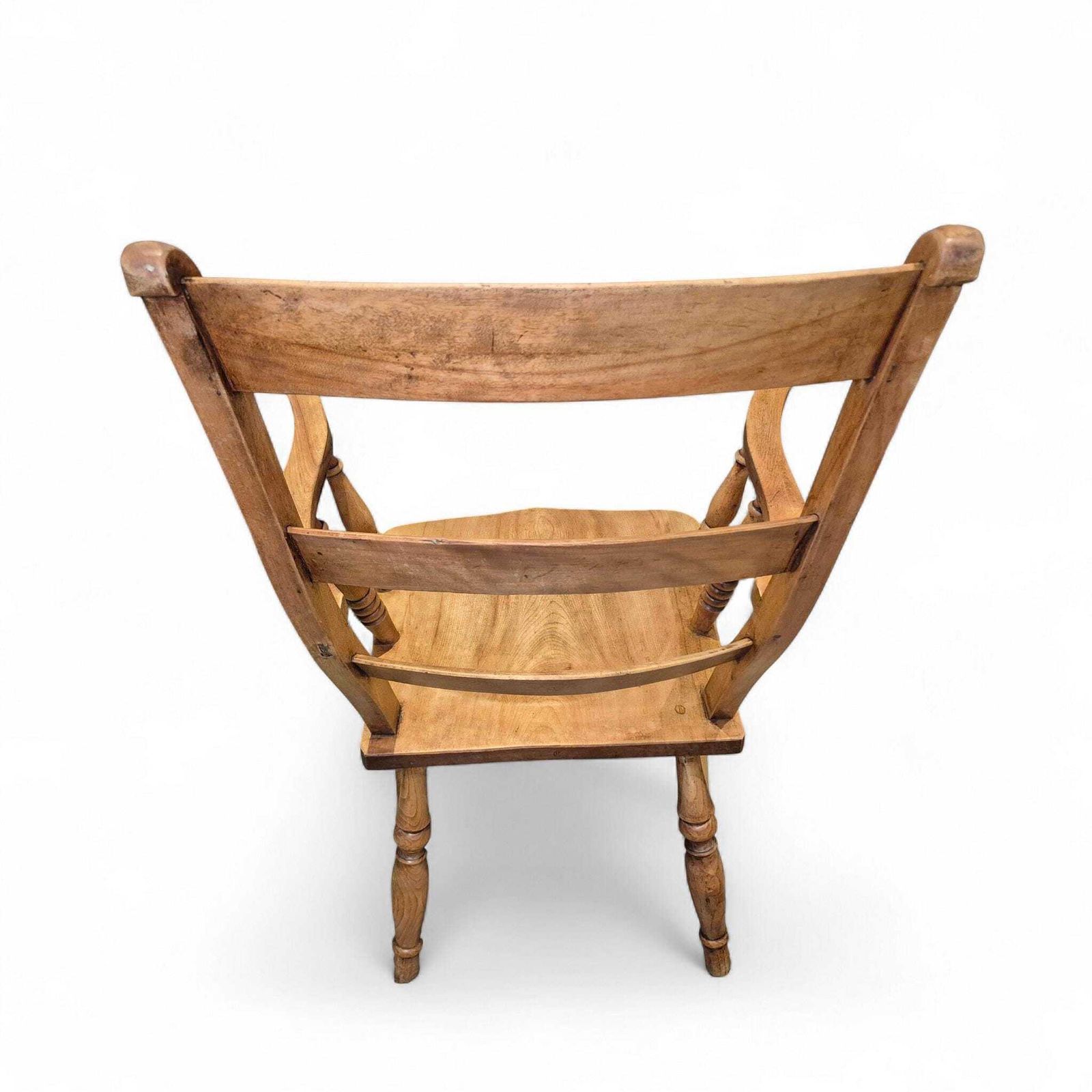 photo furniture Antique 19th Century Elm Ladder Back Armchair – Country Farmhouse Style