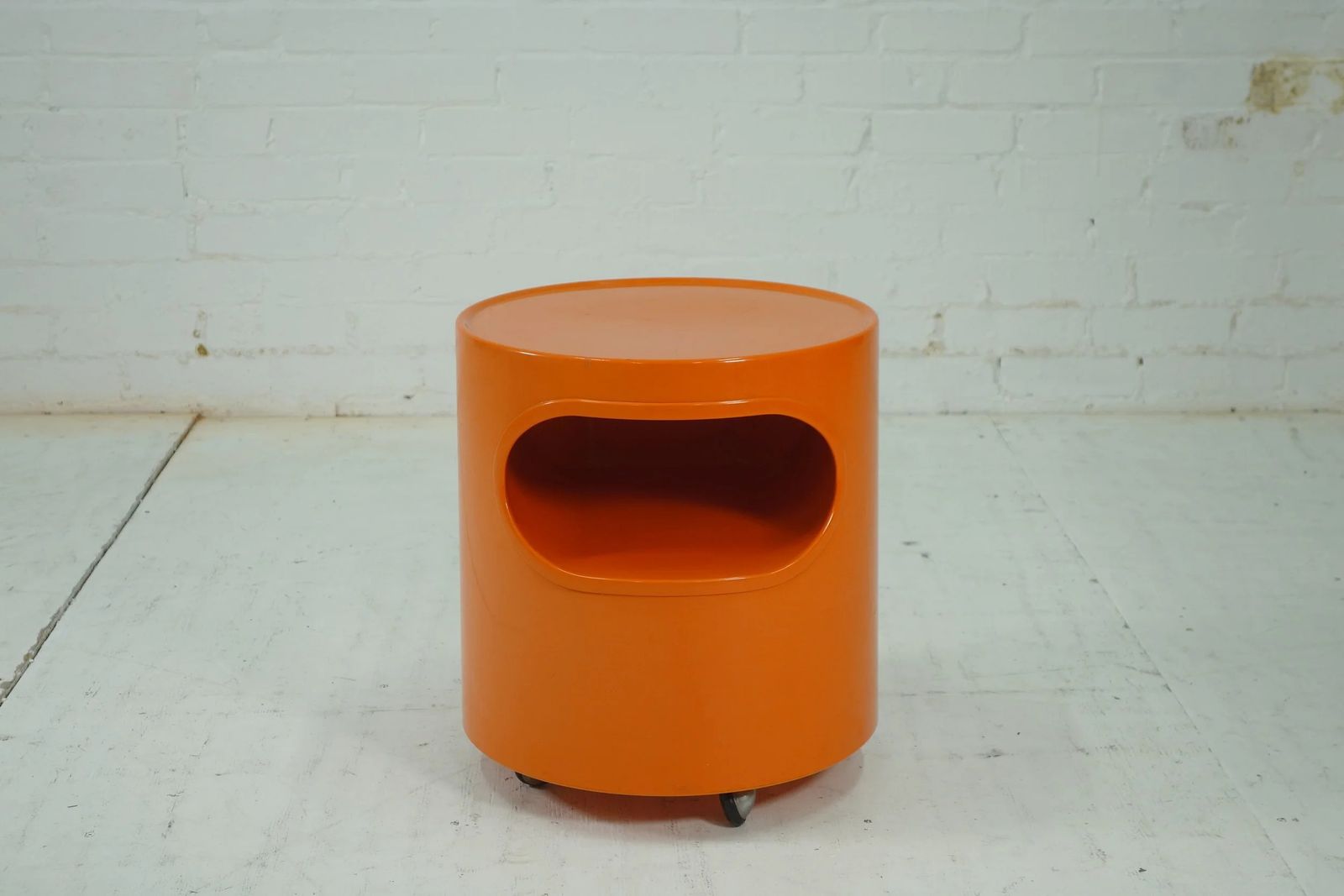 Giano Vano Side Table By Emma Gismondi Schweinberger For Artemide photo furniture