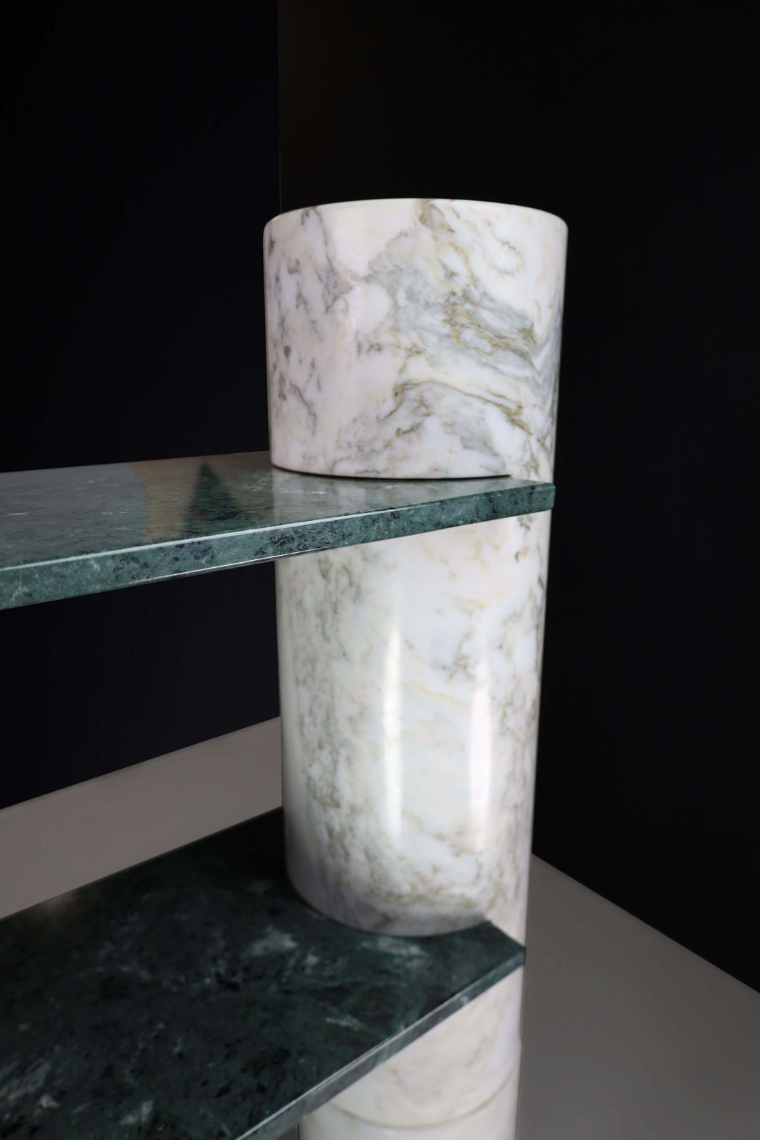 Angelo Mangiarotti "Loico" Bookcase In Green Alpi Verdi Marble For Skipper 1970s photo 18928.0