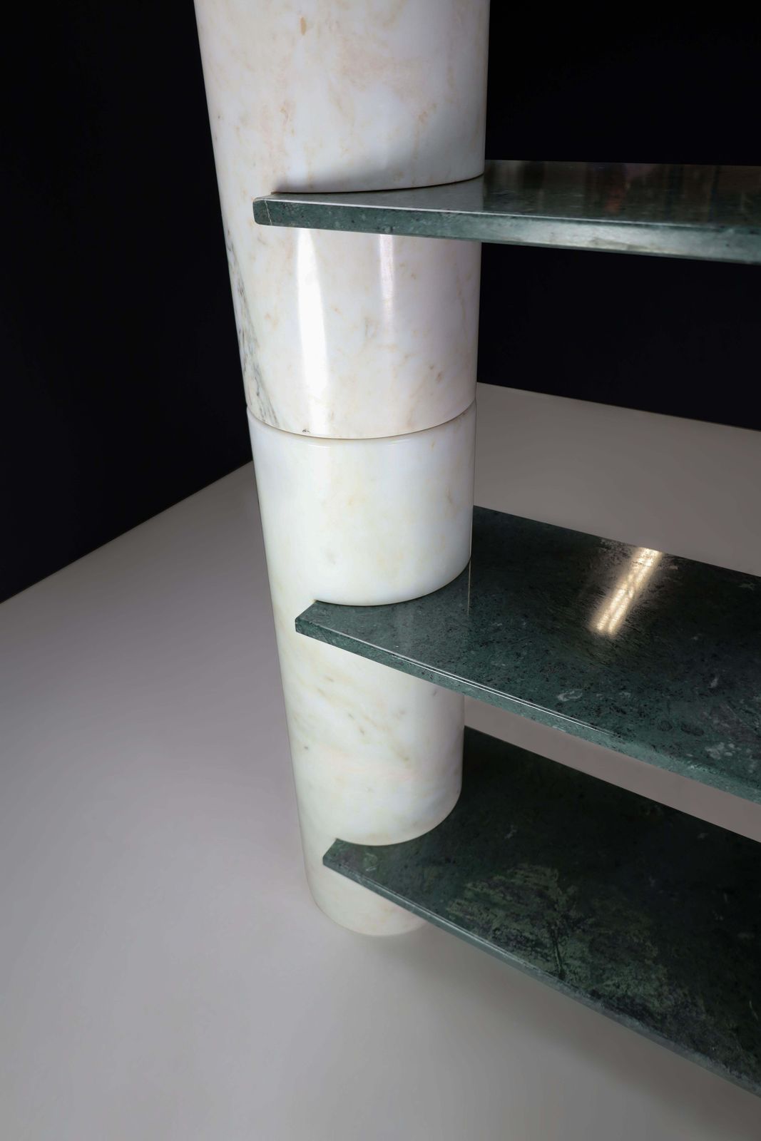Angelo Mangiarotti "Loico" Bookcase In Green Alpi Verdi Marble For Skipper 1970s photo vinterior