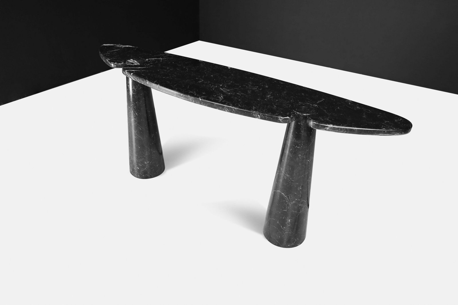 photo vinterior Angelo Mangiarotti For Skipper Black Marquina Marble "Eros" Console, Italy 1970s