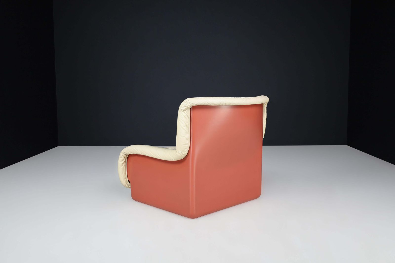 photo furniture Ammannati & Vitelli Lounge Chair For Rossi Di Albizzate, Italy, 1970s