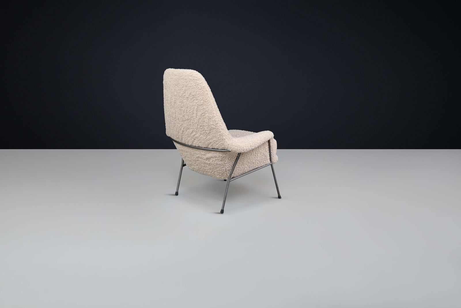 photo furniture Mid Century High Back Lounge Gentleman Chair In Teddy Upholstery The Netherlands