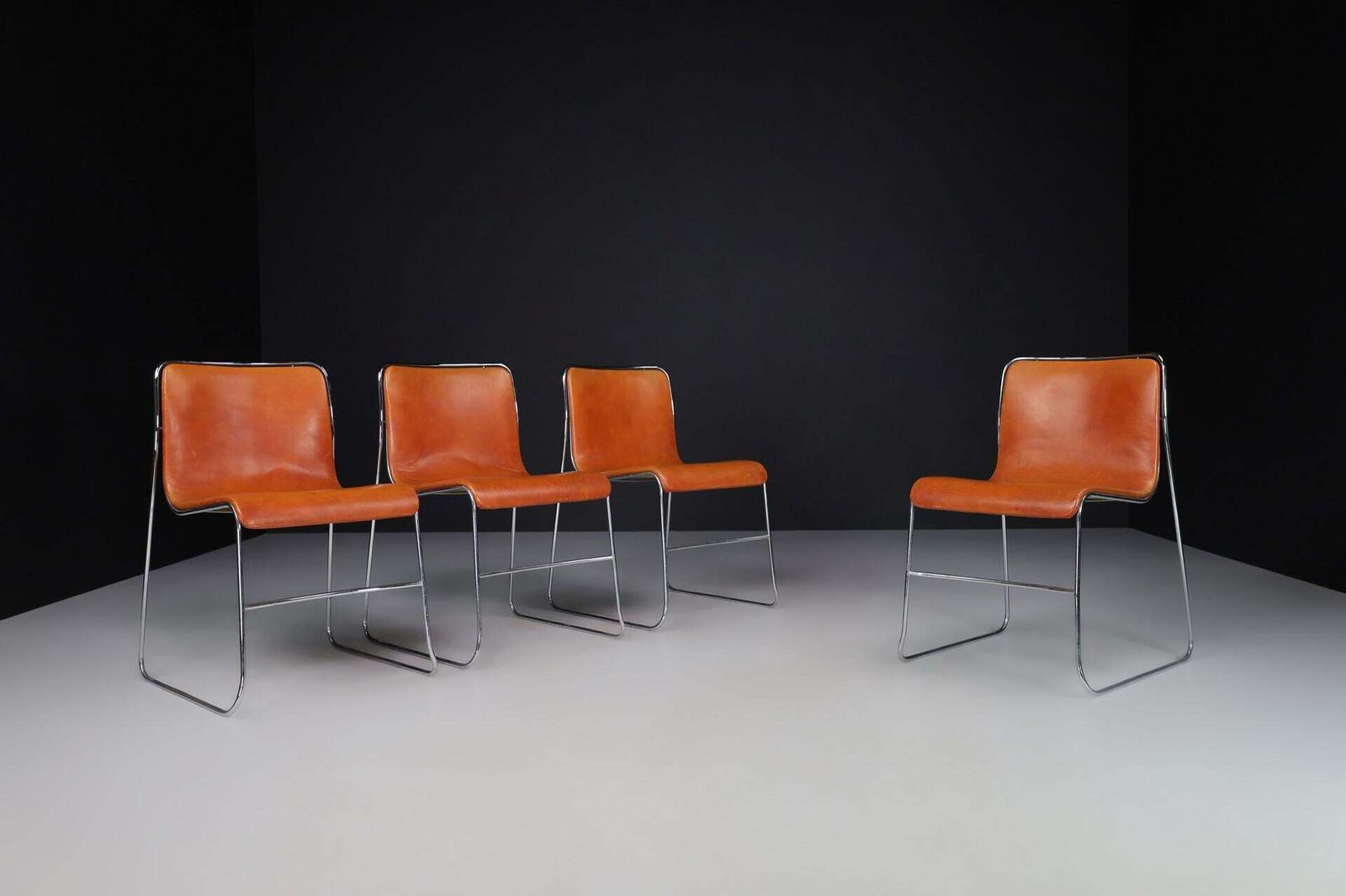 photo vinterior Set Of 4 Mid Century Modern Cognac Leather & Steel Dining Chairs, Italy, 1970s