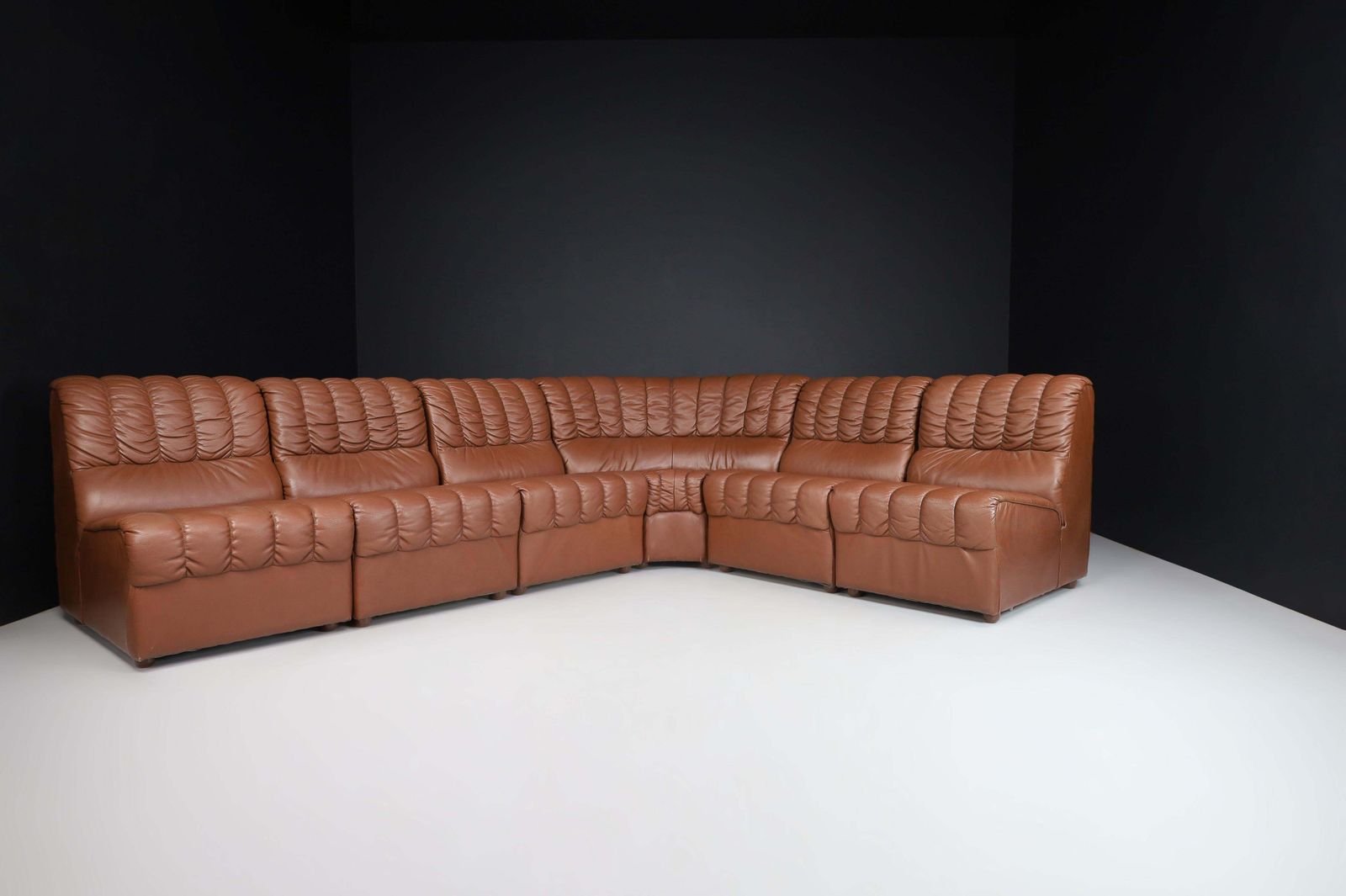 Mid Century Modern Leather Lounge Sofa/Living Room Set/7, Switzerland, 1970s photo buy