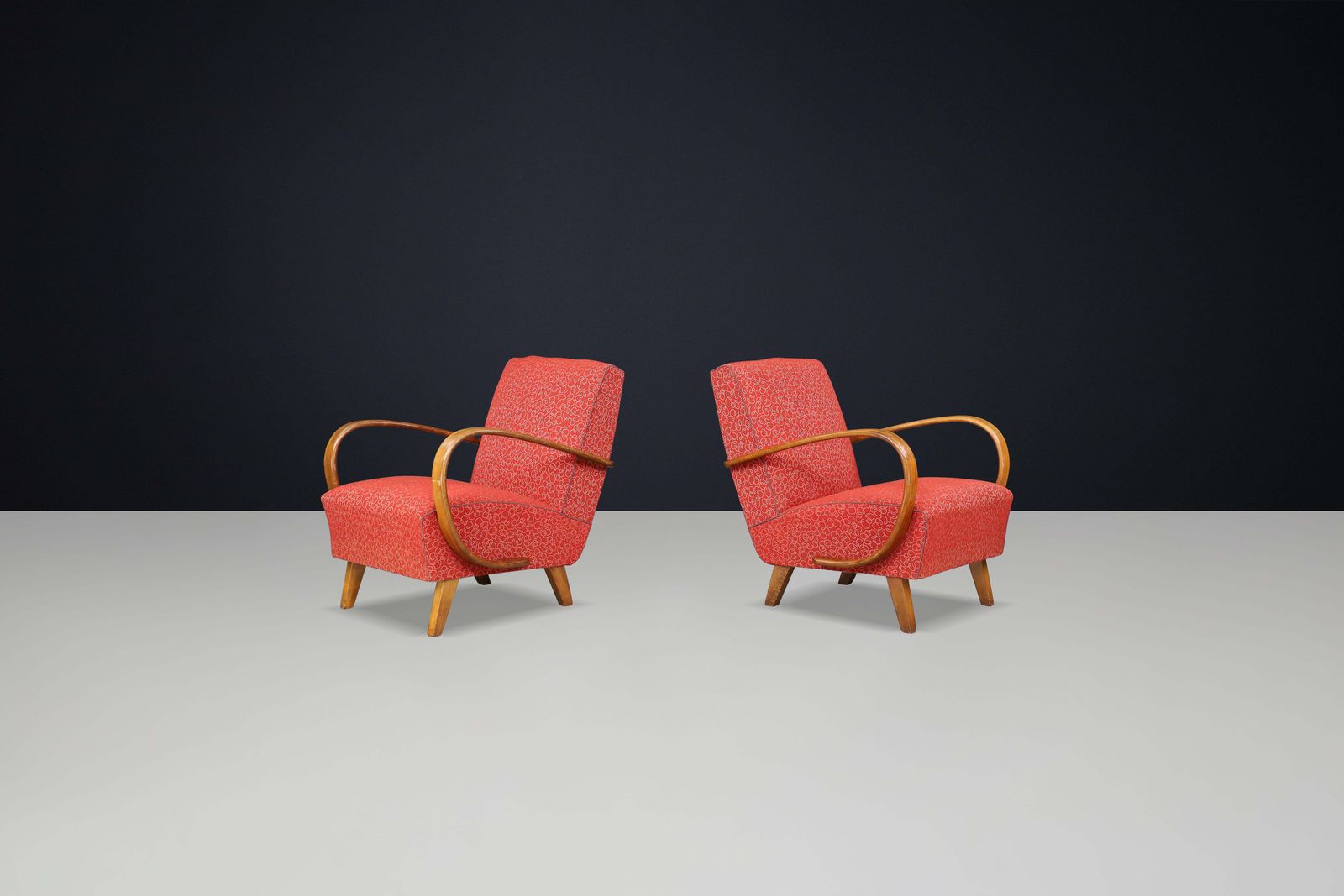 Jindrich Halabala Patinated Bentwood Armchairs With Original Upholstery, 1940s photo vinterior