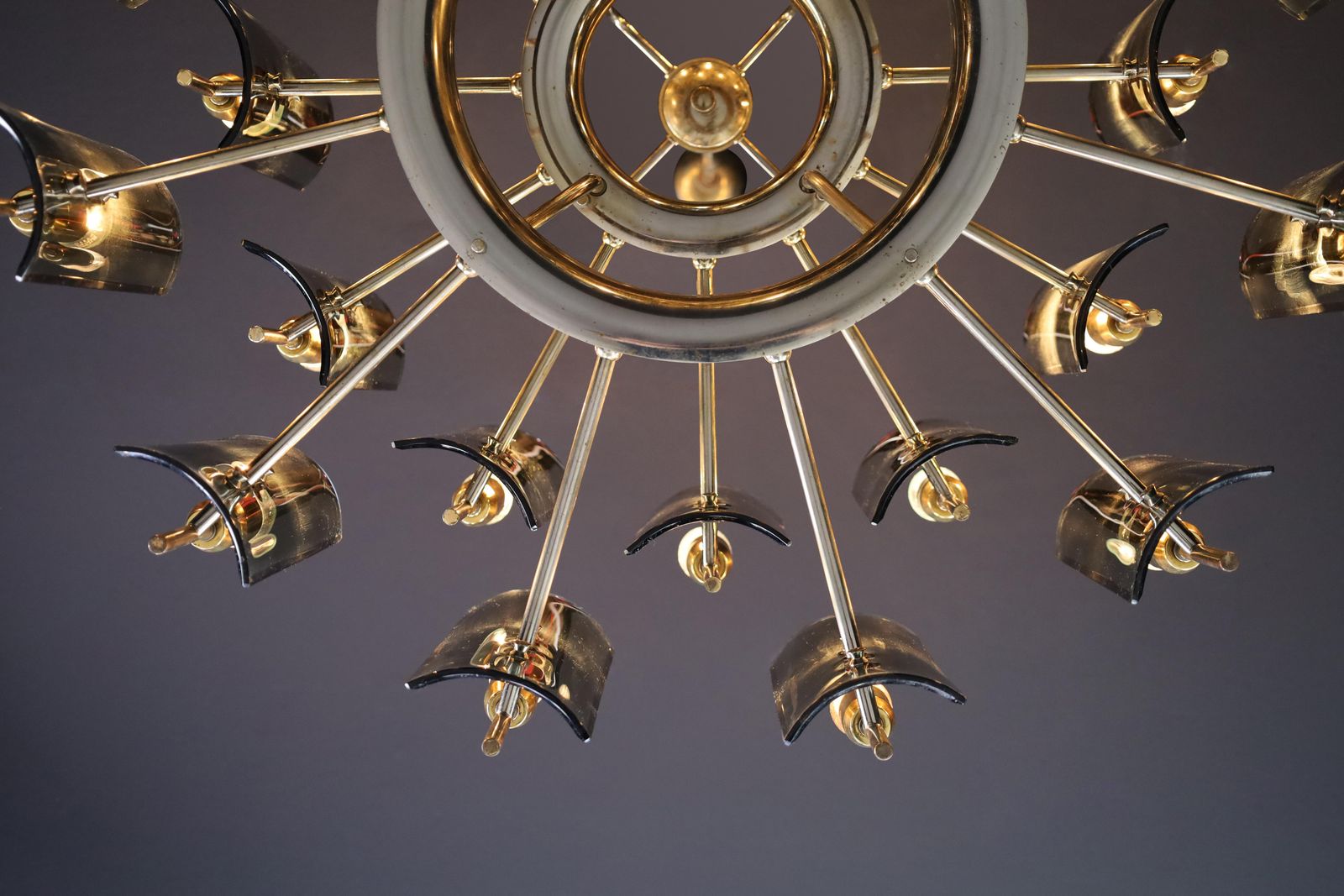 photo furniture Set Of Six Gino Paroldo Grande Chandeliers In Brass, Italy 1950