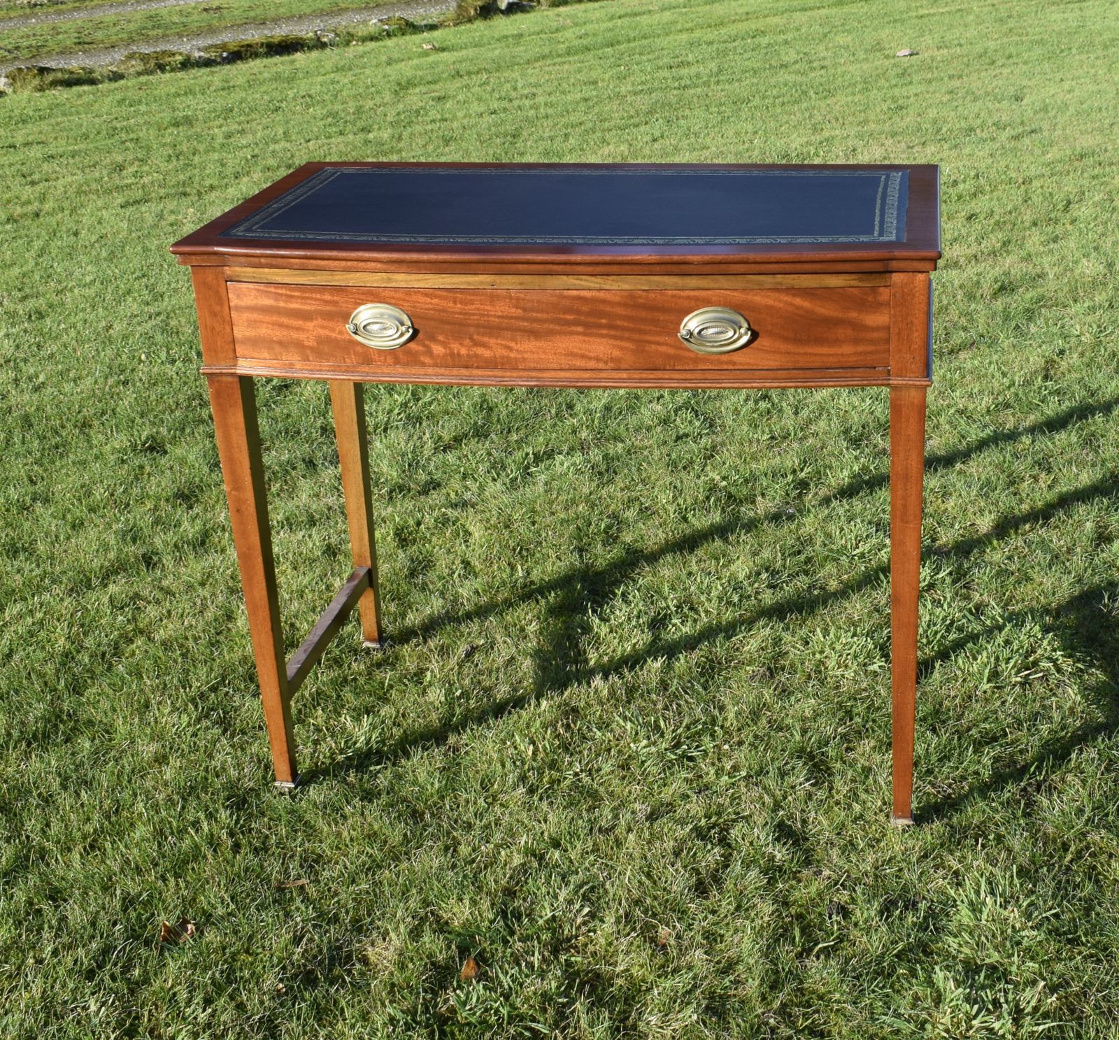 Early 20th Century Mahogany Desk photo Furniture