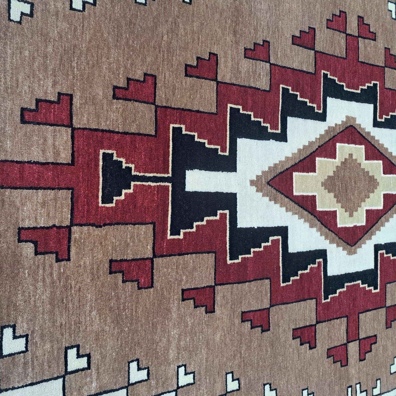 photo furniture 5.6x8 Ft New Handmade Rug. All Wool. Modern Living Room Carpet. Custom Options A