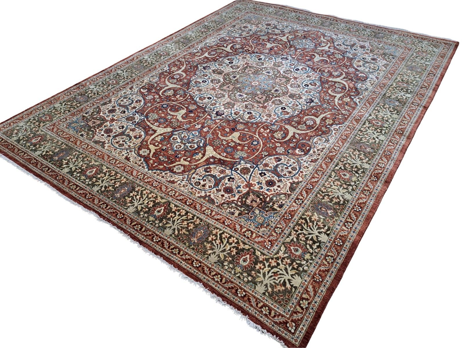 9x12 Ft 18th Century Heriz Design Rug. All Wool. Handmade Antique Style Carpet photo furniture