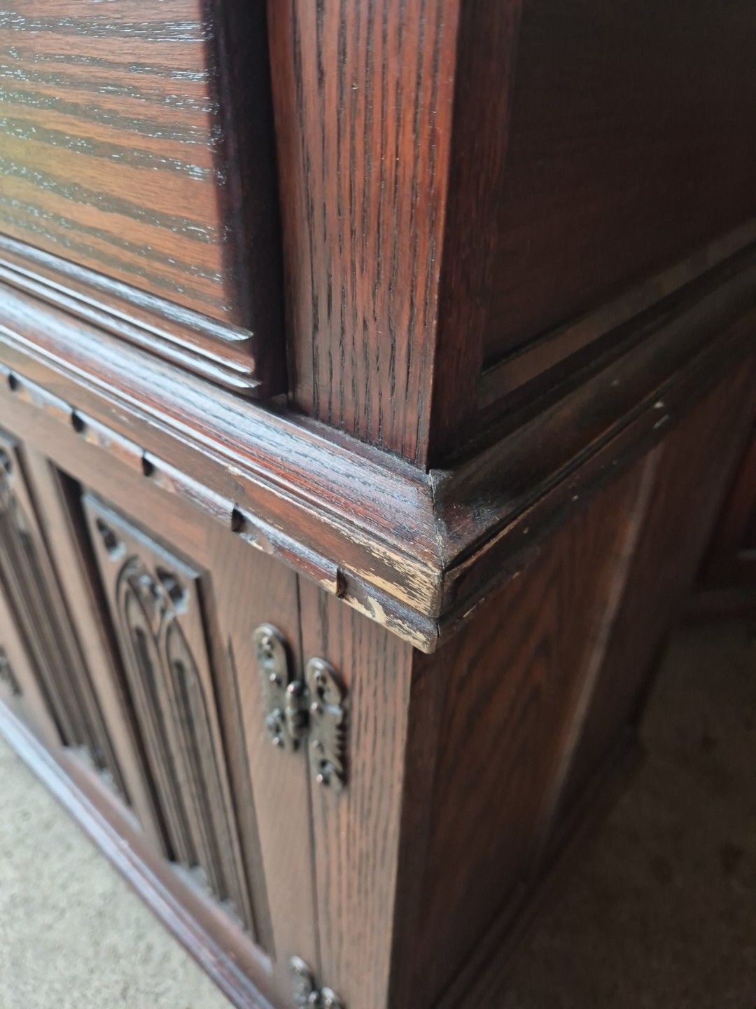 Old Charm Warwick Oak Dresser In Medium Oak Finish Tudor Style photo buy