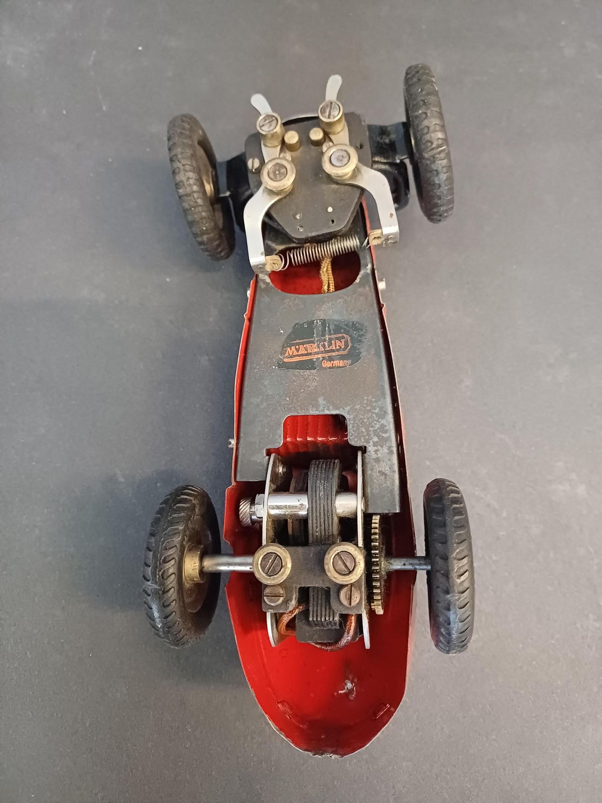 13301 G/3 Race Track With Red No. 5 Racing Car From Märklin, 1930s photo Home Decor
