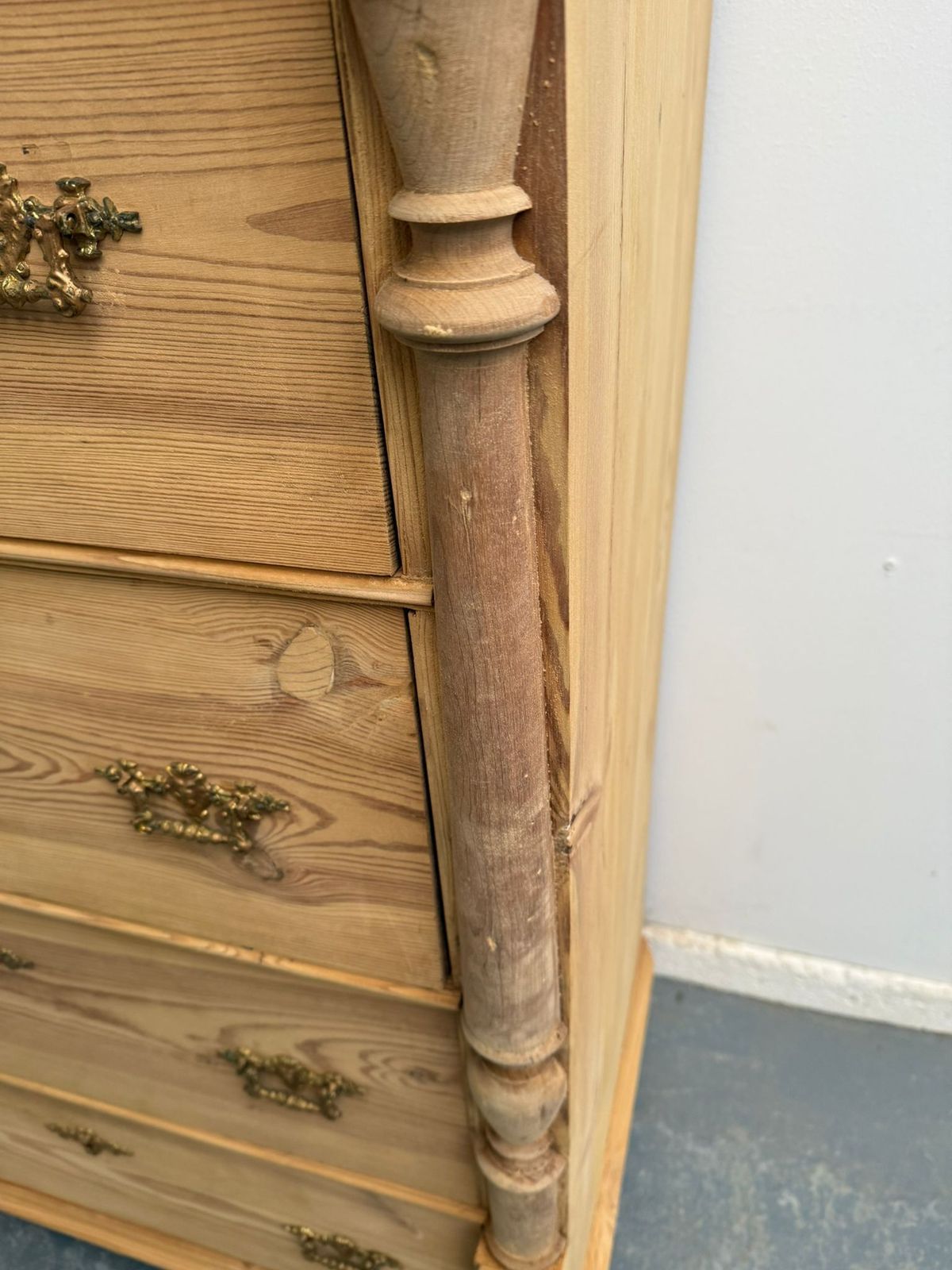 An Early Victorian Pine Columned Chest Of Drawers To Wax/Paint photo for sale