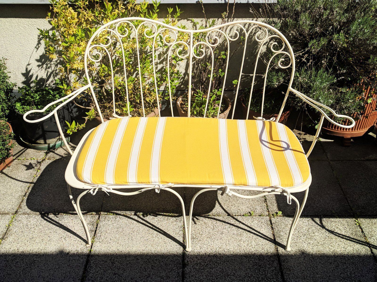 photo vinterior Mid Century Modern Austrian Wrought Iron Garden Seating Set By Karasek & Co, 1950s, Set Of 2