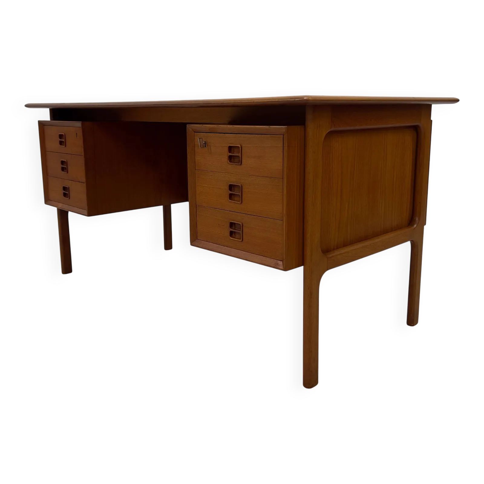 Page 1 Of 18 Teak Executive Desk By Arne Vodder For Brouer, 1960s.