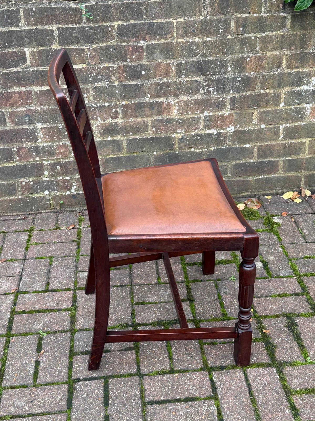 Vintage 1940s/50s High Wycombe Be At Ees Ladder Back Solid Wooden Chair With Leather Seat, Bristow & Townsend Ltd photo vinterior