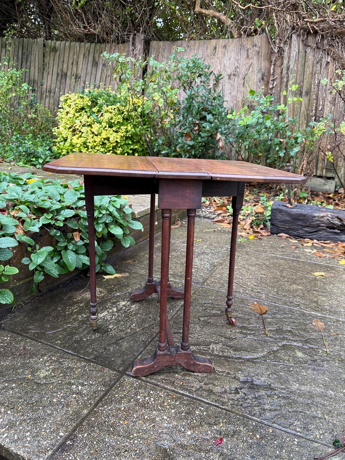 Edwardian Drop Leaf Table, Small Antique Mahogany Gateleg Side Table With Turned Legs, Early 1900s photo vintage