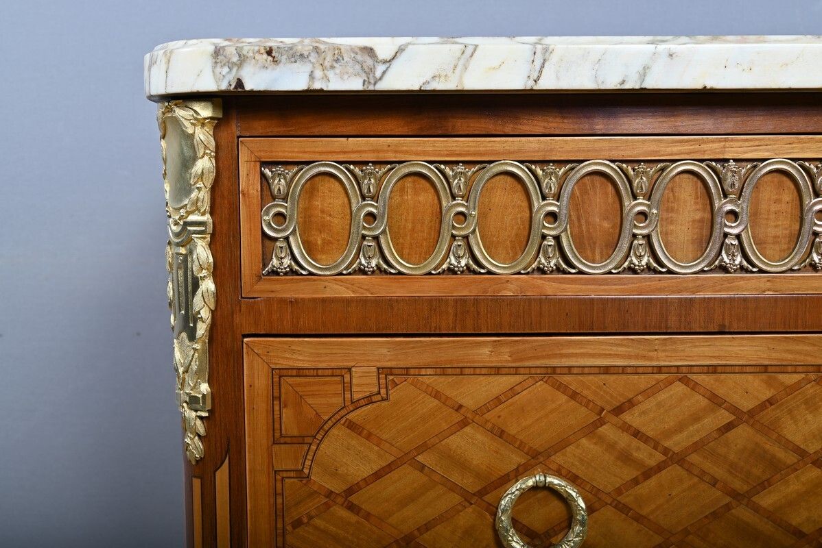 Marquetry Commode, Louis XV Louis XVI Transition Style – Early 20th Century photo vintage