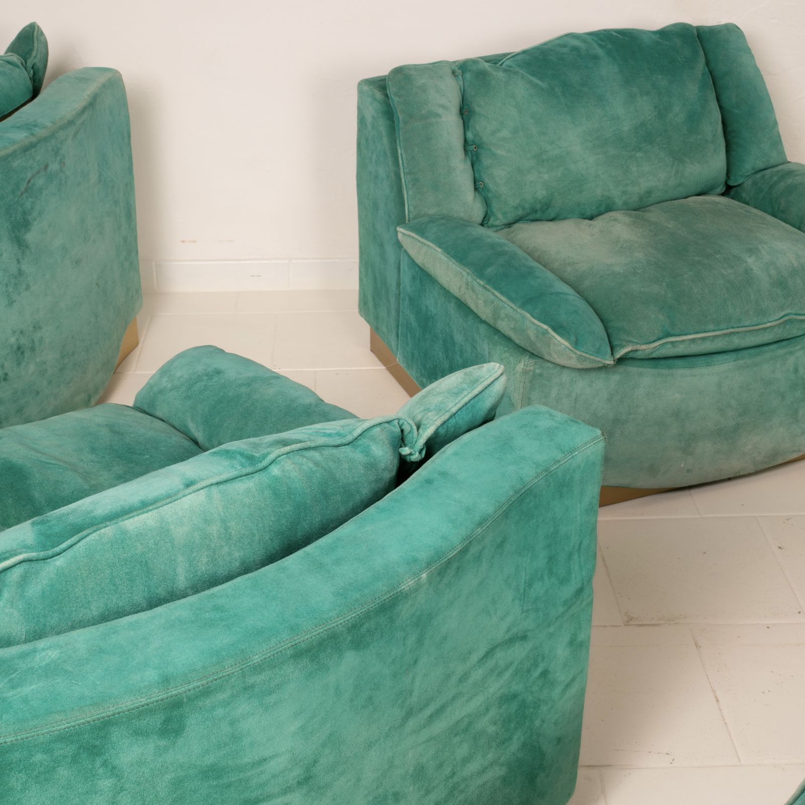 photo buy Set Of 5 Stropiccio Armchairs By Luciano Frigerio For Frigerio Di Desio 1975