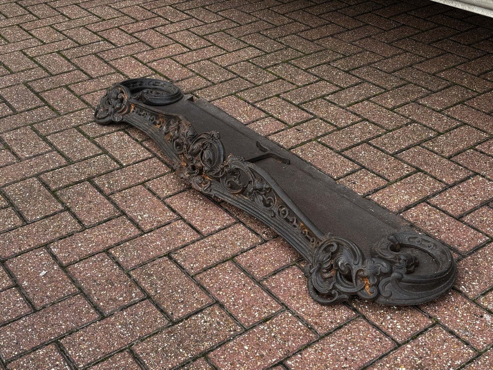 Victorian Cast Iron Fender, Mid 20th Century photo 303.0