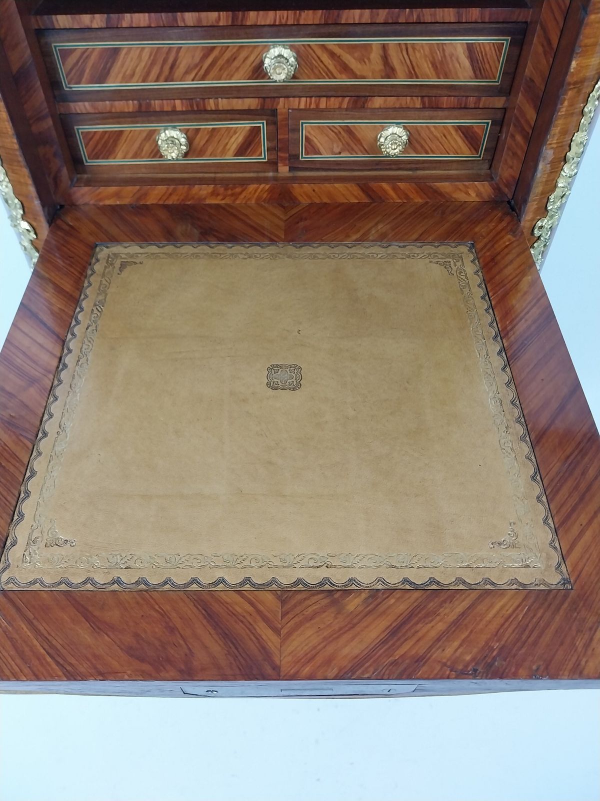 photo vintage French Antique Marble Top Chest Of Drawers With Gilt Bronze Mounts Louis Xv1 Style