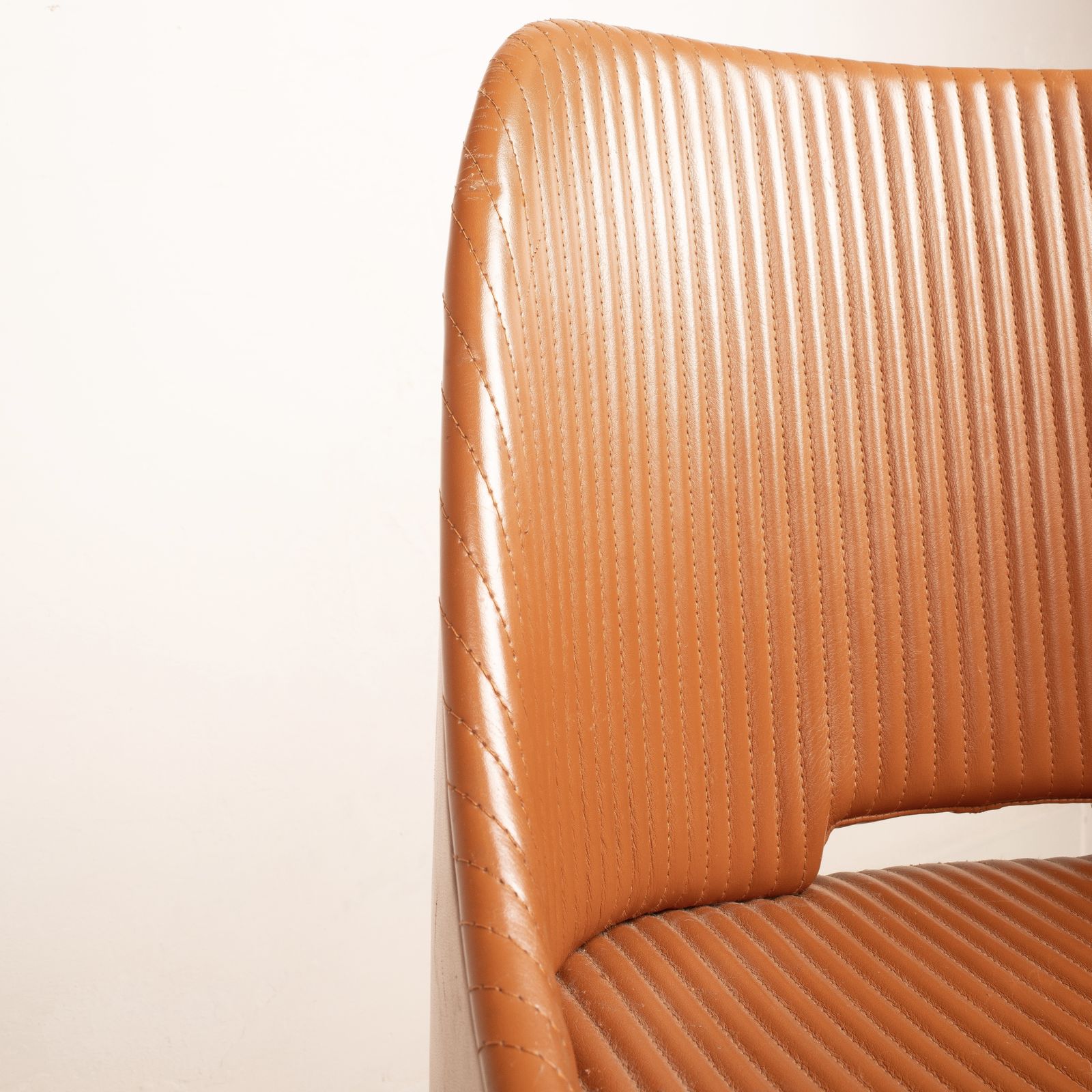photo for sale Artona 8551" Armchair By Afra And Tobia Scarpa For Maxalto